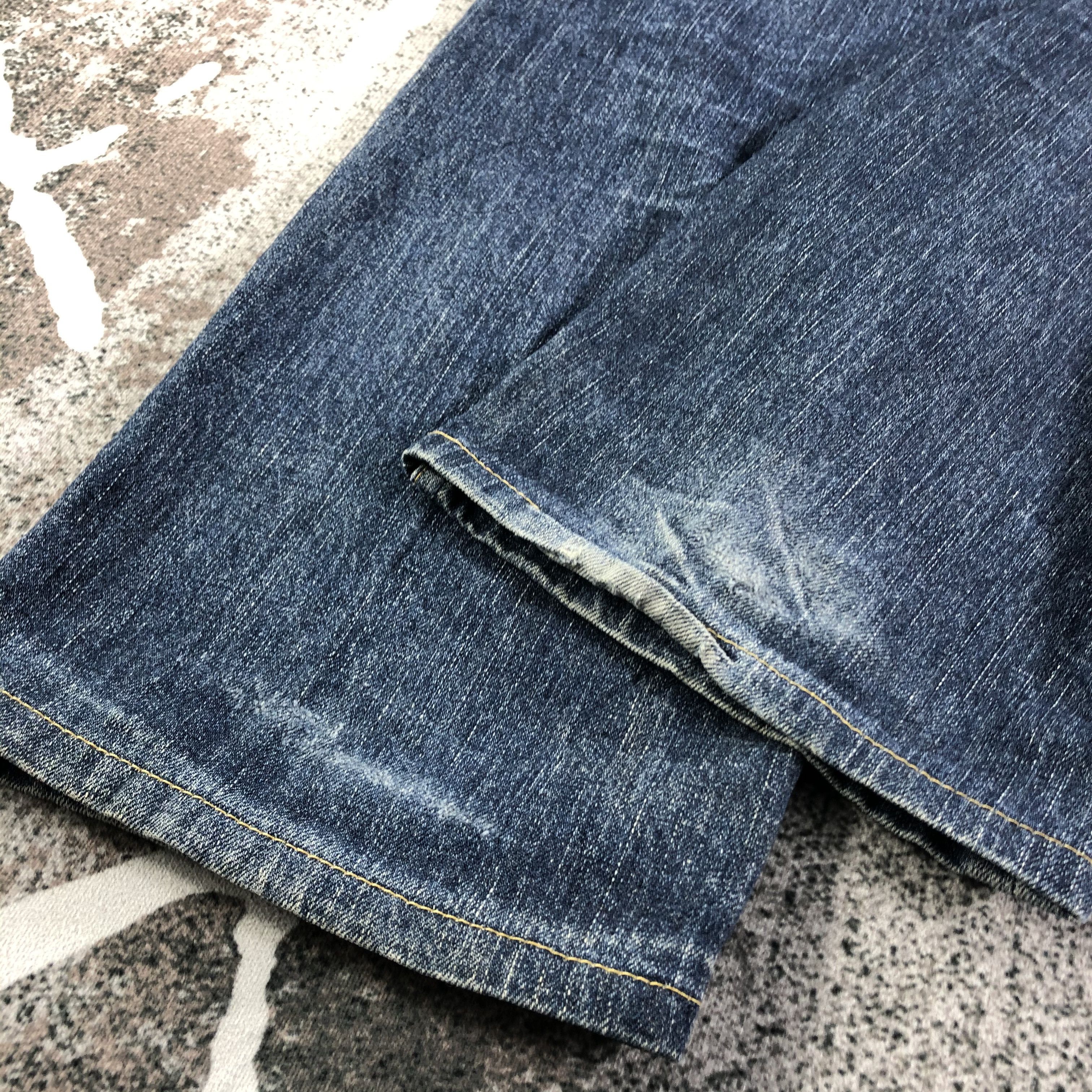 Levi's Vintage Levis 502 Jeans Faded Blue Denim KJ1814 Size US 31 - 6 Thumbnail