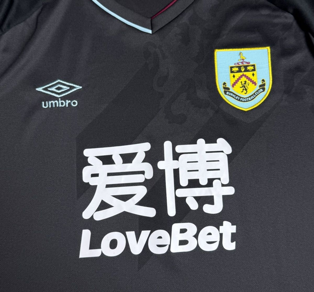 Umbro Burnley 2020 2021 Away Football Shirt Soccer Jersey Umbro Size US XXL / EU 58 / 5 - 5 Thumbnail