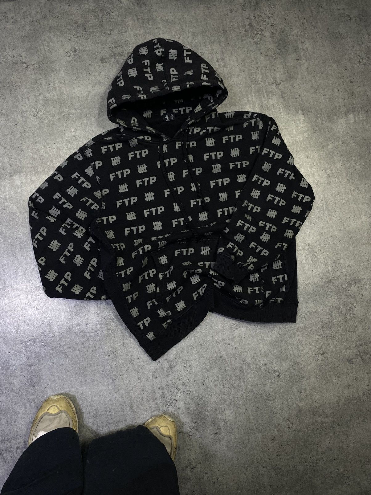 Fuck The Population × Undefeated FTP X undefeated fuckthepopulation hoodie all over OG Size US L / EU 52-54 / 3 - 1 Thumbnail