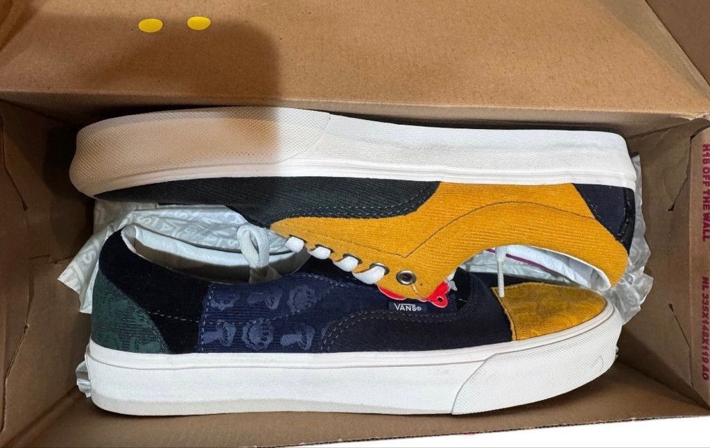 Vans Vans Era Patchwork Trippy Cord Sneakers Size US 9.5 / EU 42-43 - 10 Thumbnail