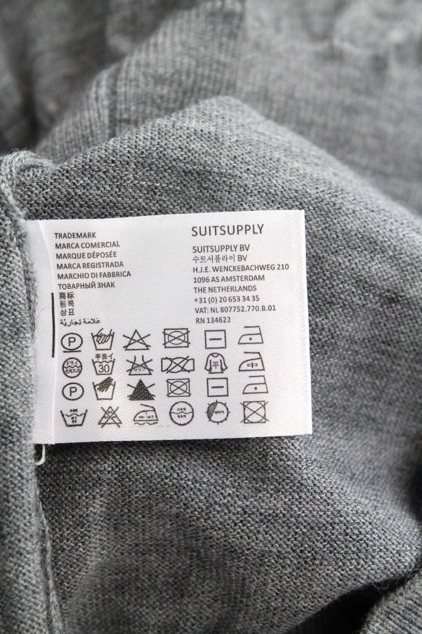 Suitsupply M Grey Merino Wool V-Neck Sweater 67714 Size US M / EU 48-50 / 2 - 7 Thumbnail