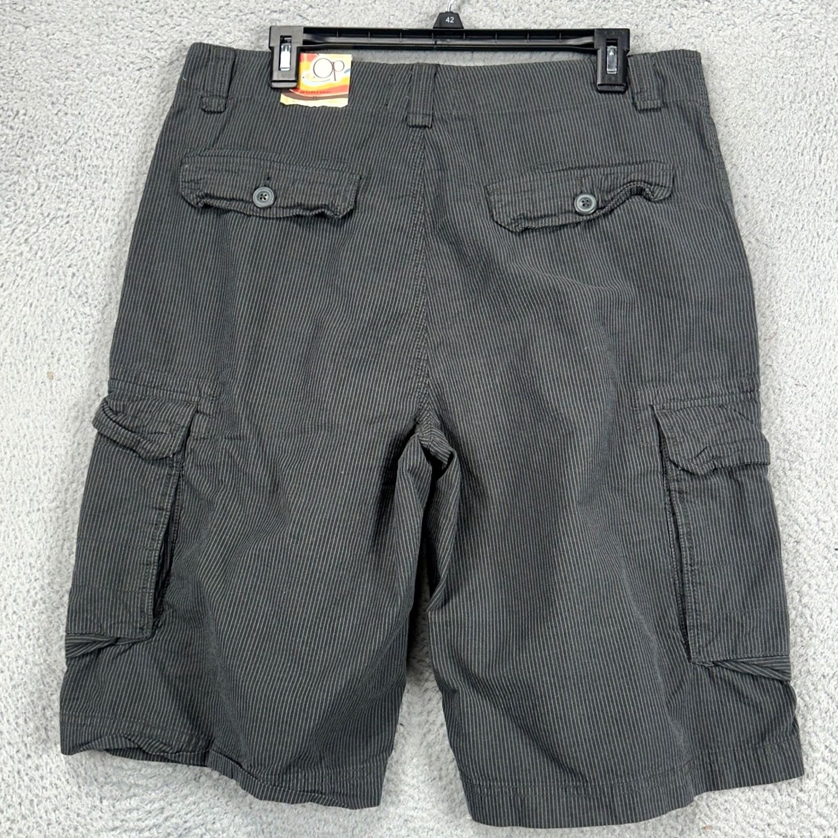 Vintage Op Cargo Shorts Mens 34 Black Grey Pinstripe 100% Cotton Flat Front Pockets NEW Size US 34 / EU 50 - 3 Thumbnail