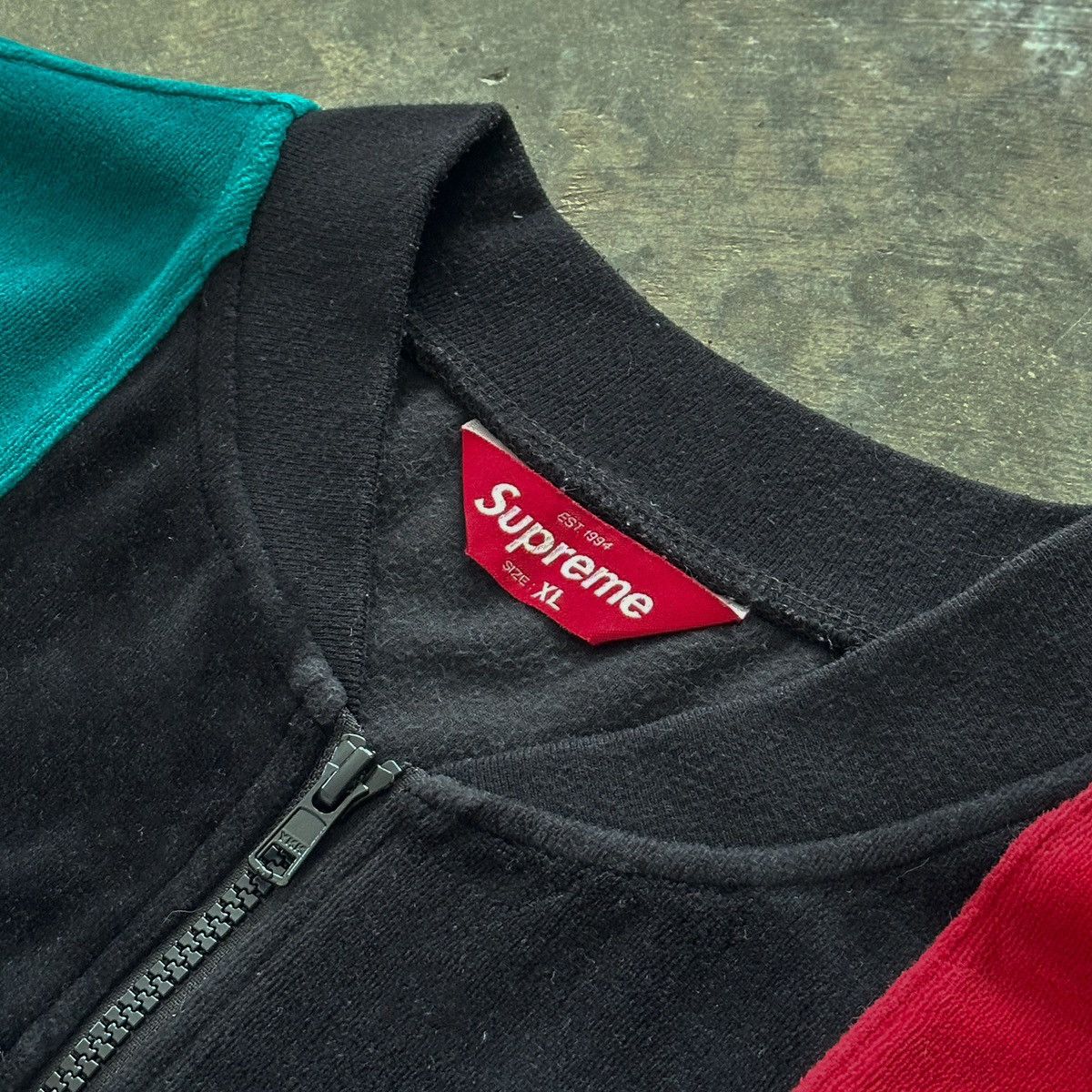 Supreme SS18 Supreme Velour Zip Up jacket size XL black red teal Size US XL / EU 56 / 4 - 6 Thumbnail
