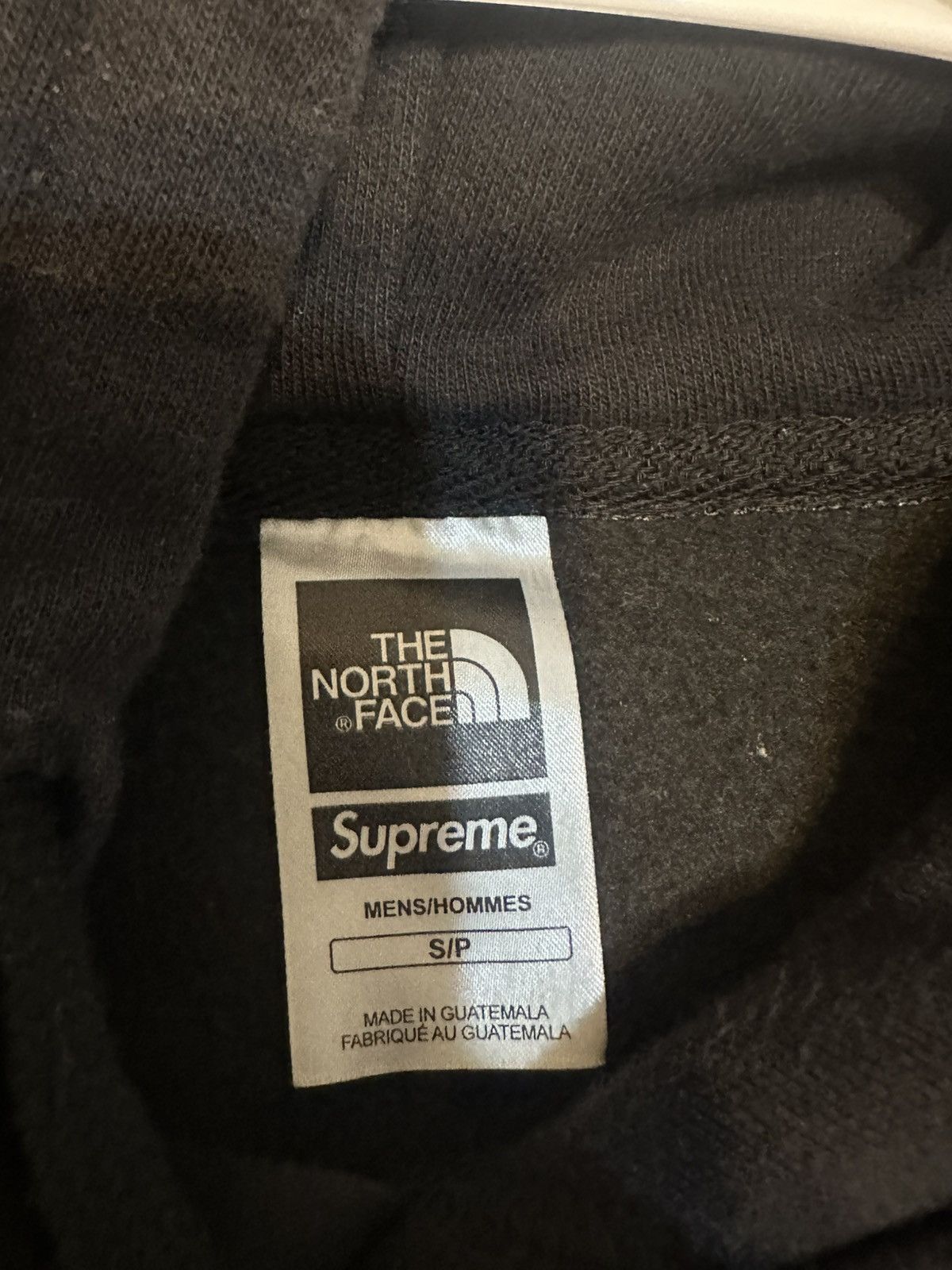 Supreme × The North Face Supreme north face photo hoodie Mountaineer Size US S / EU 44-46 / 1 - 2 Thumbnail