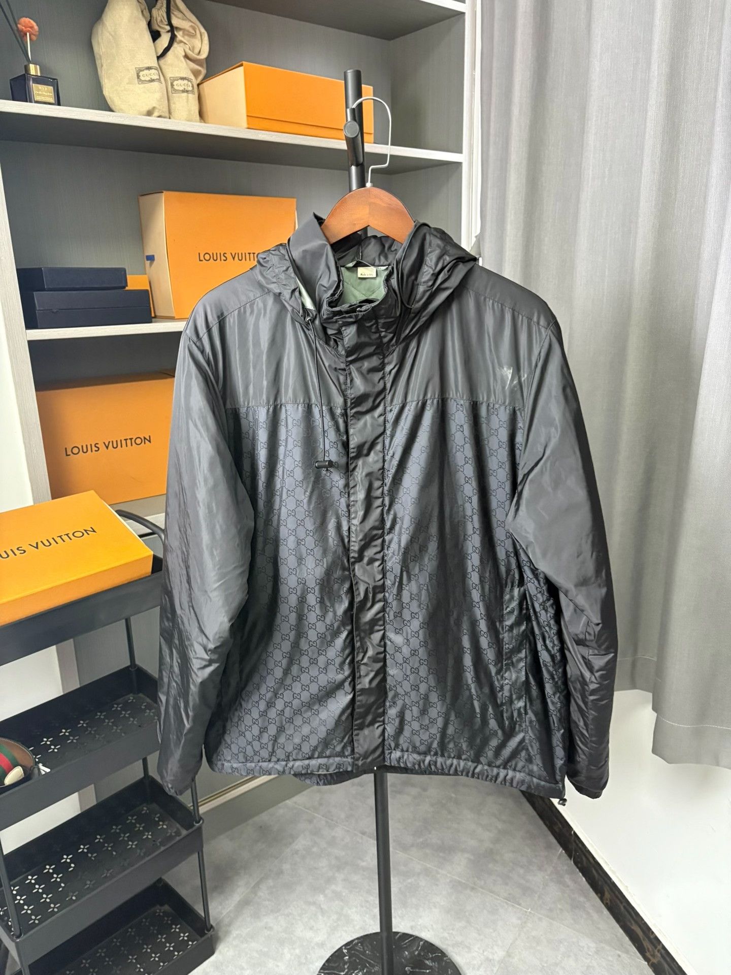 Gucci Gucci Black Light Jacket 44 Men Size US L / EU 52-54 / 3 - 1 Thumbnail
