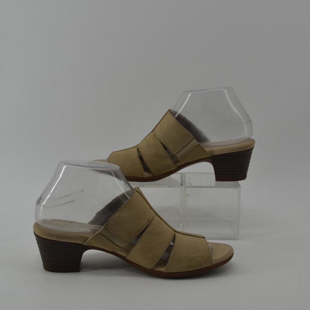 Clarks Clarks Size 8 Womens Tan Beige Leather Slip On Sandals Mules Size US 8 / IT 38 - 7 Thumbnail
