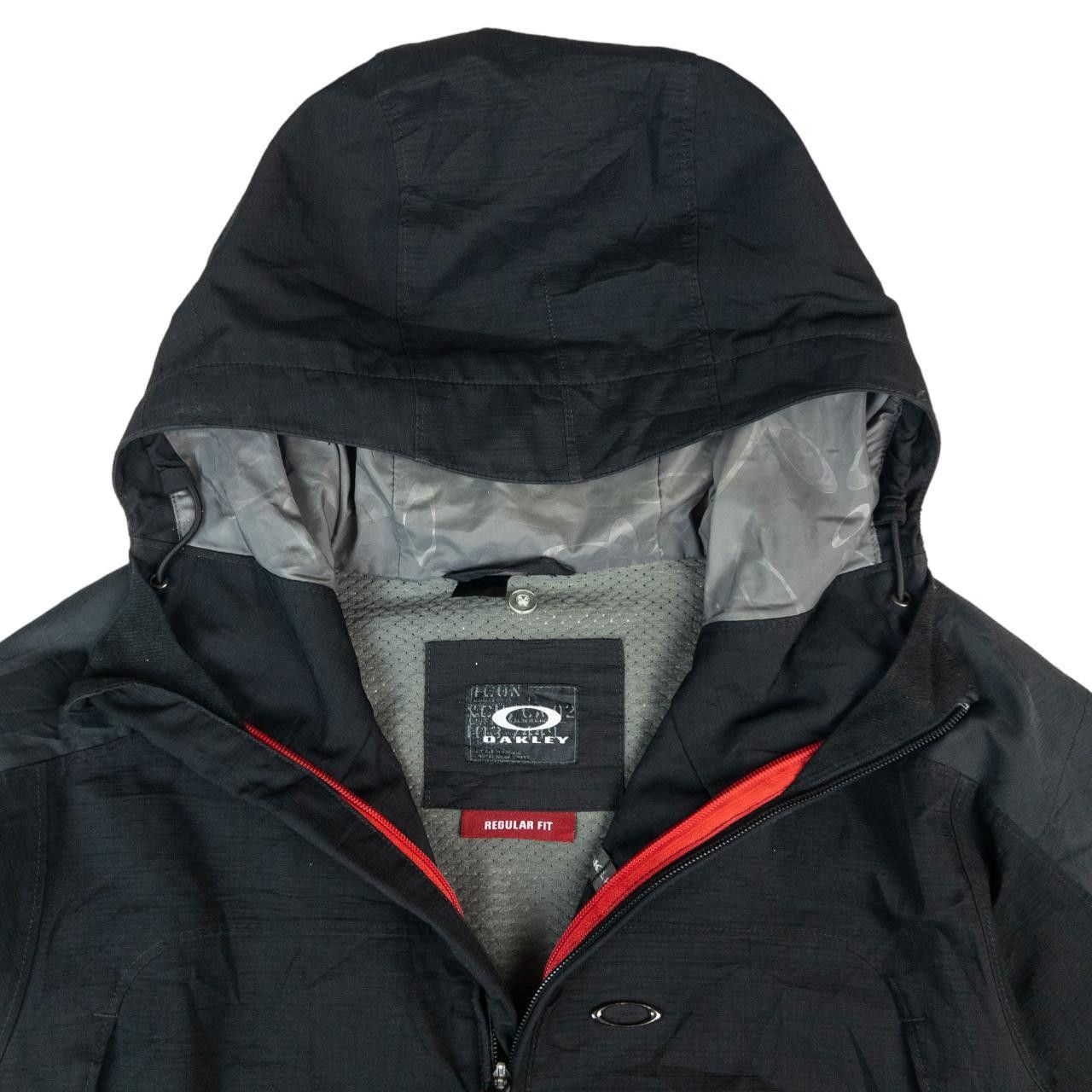 Oakley Vintage Oakley Snowboarding Jacket Size L Size US L / EU 52-54 / 3 - 3 Thumbnail