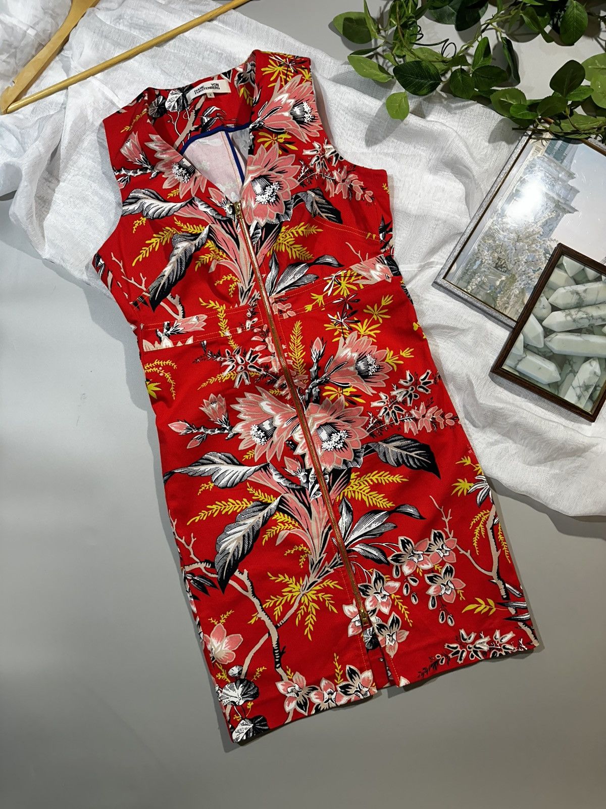 Diane von Furstenberg DVF Red Floral Zip Front Sheath Dress Sz 6 Cotton Stretch Size M / US 6-8 / IT 42-44 - 3 Thumbnail