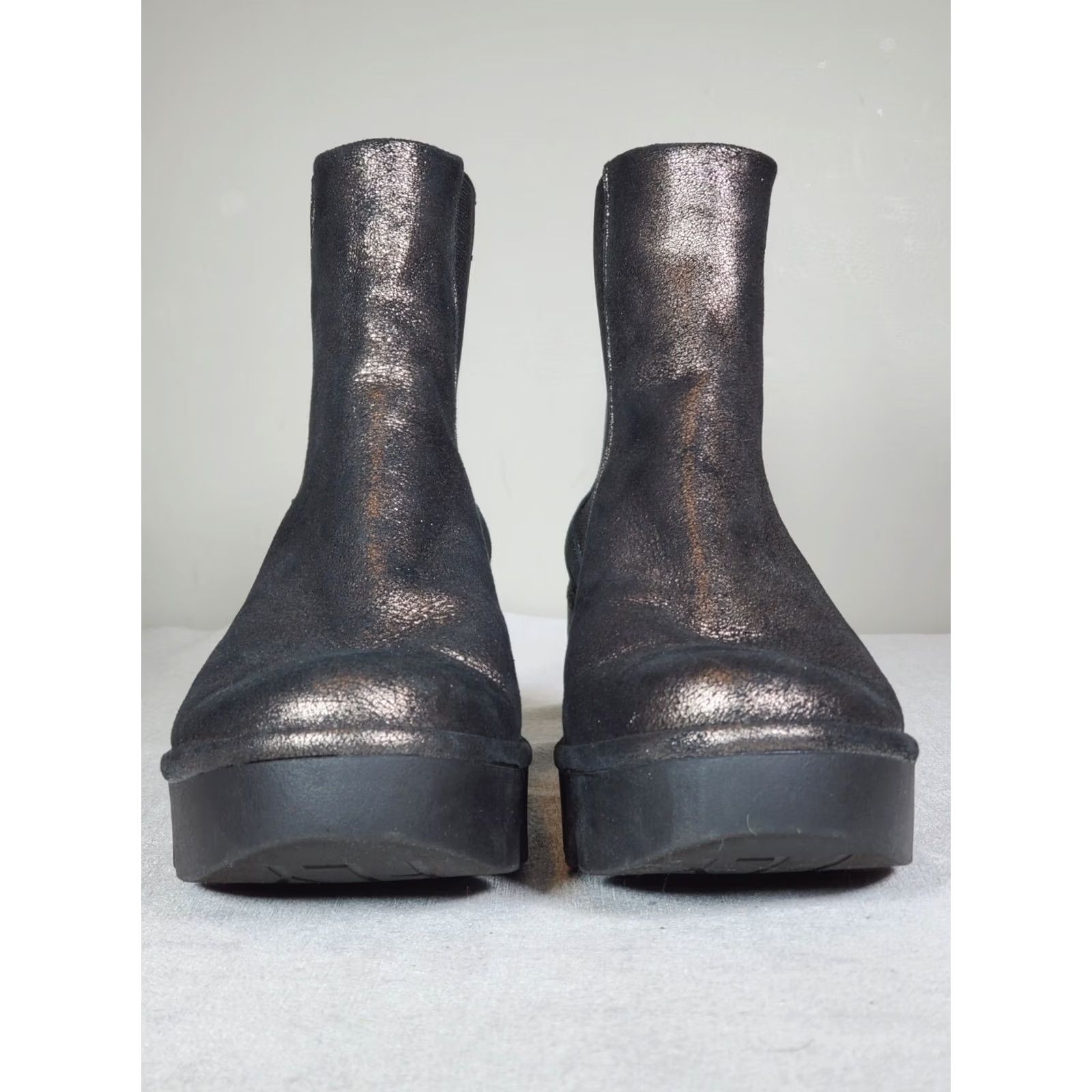 Fly London Fly London Bagu Classic Wedge Chelsea Ankle Boots Graphite Leather Women US 9.5 Shoes Size ONE SIZE - 7 Thumbnail