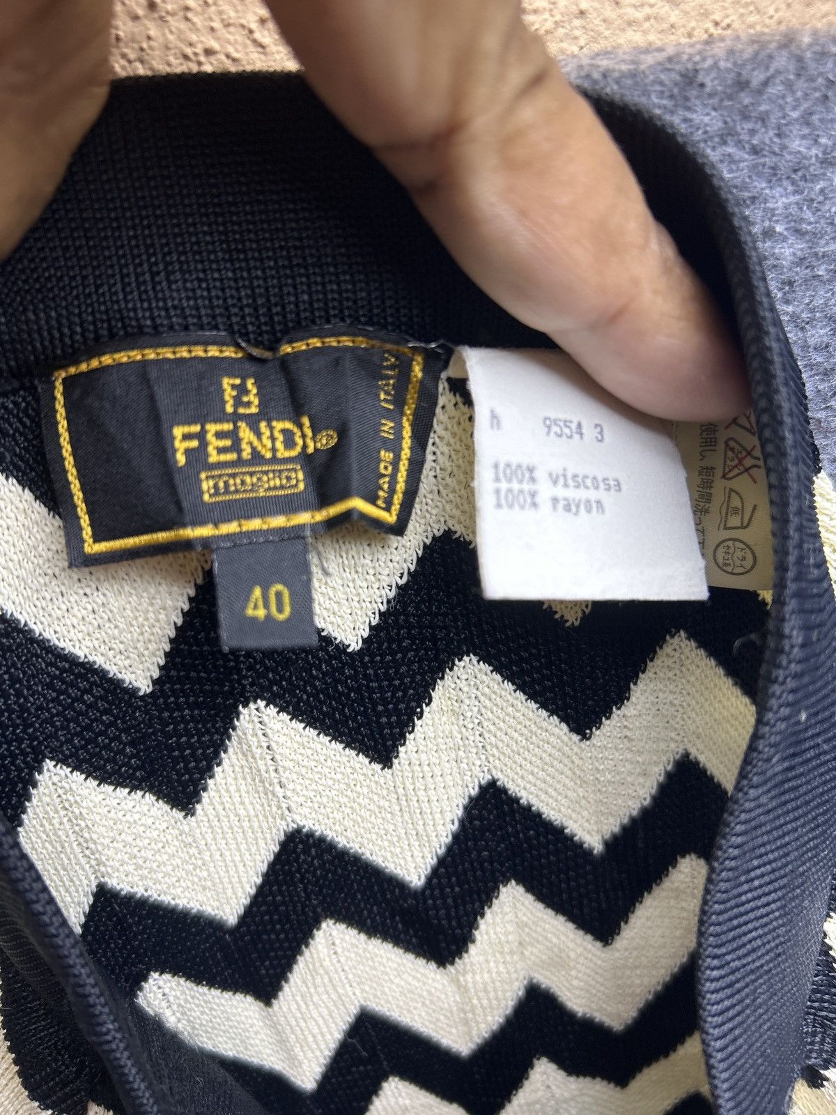 Fendi Vintage 90s Fendi chevron skirt Size 28" / US 6 / IT 42 - 4 Thumbnail