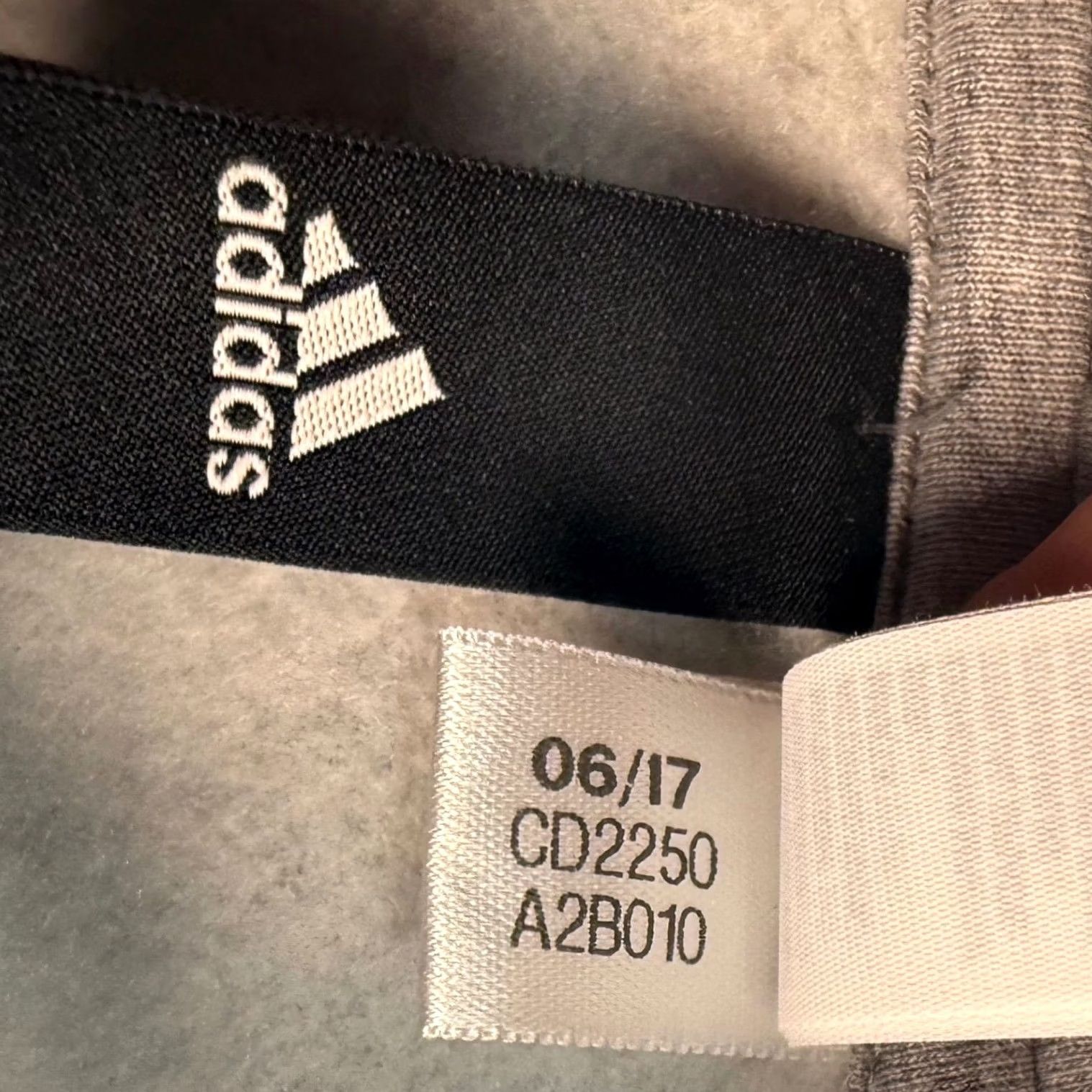 Adidas Adidas Men Small Core Fleece 3-Stripes Full Zip Hoodie Athleisure NWT Sportswear Grey Size US S / EU 44-46 / 1 - 7 Thumbnail
