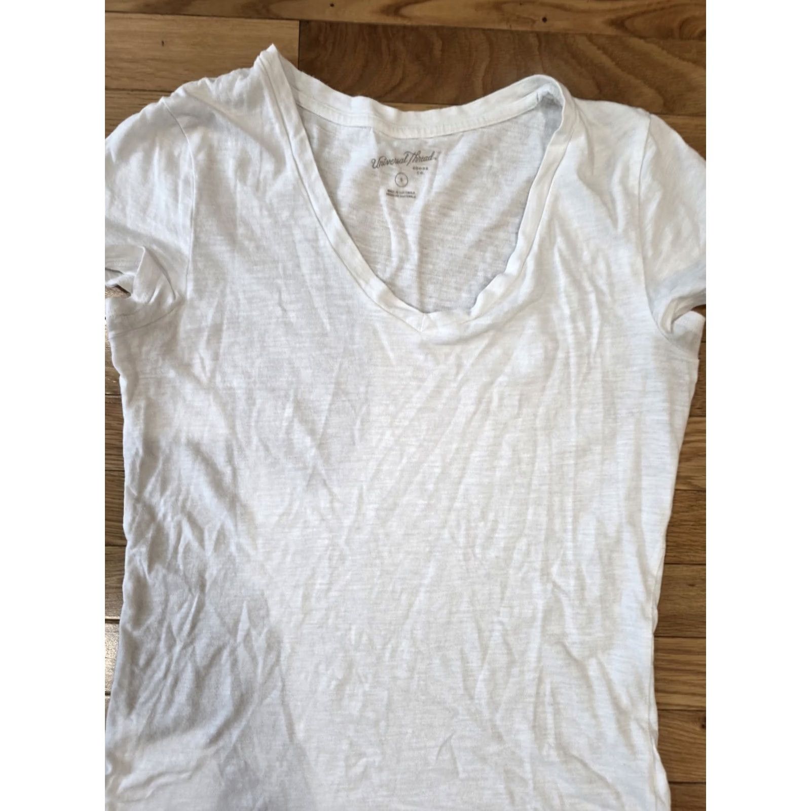 Vintage VINTAGE Universal Thread Light White Short Sleeve Tee Women S White Cotton Graphic Design University Theme Size 28" / US 6 / IT 42 - 4 Thumbnail