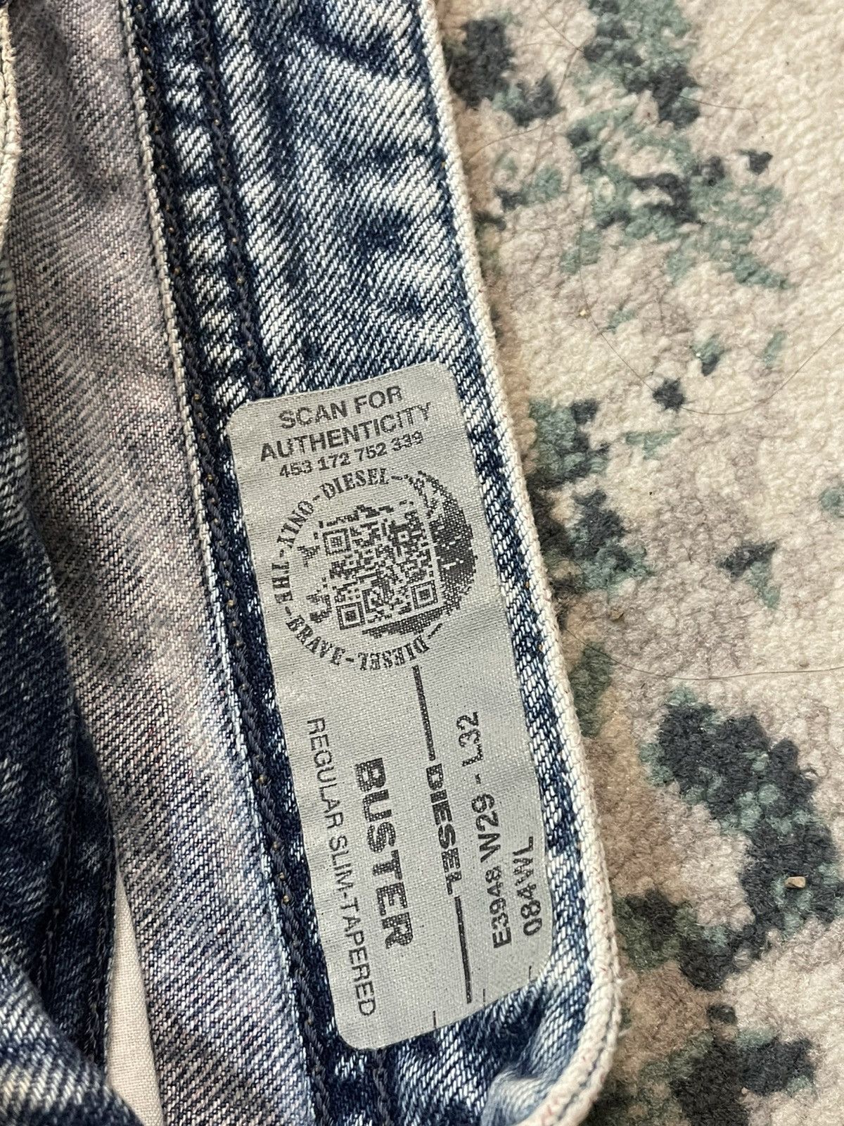 Diesel Diesel Made in Italy Faded Blue Wash Regular Slim Jeans Size US 29 - 13 Thumbnail