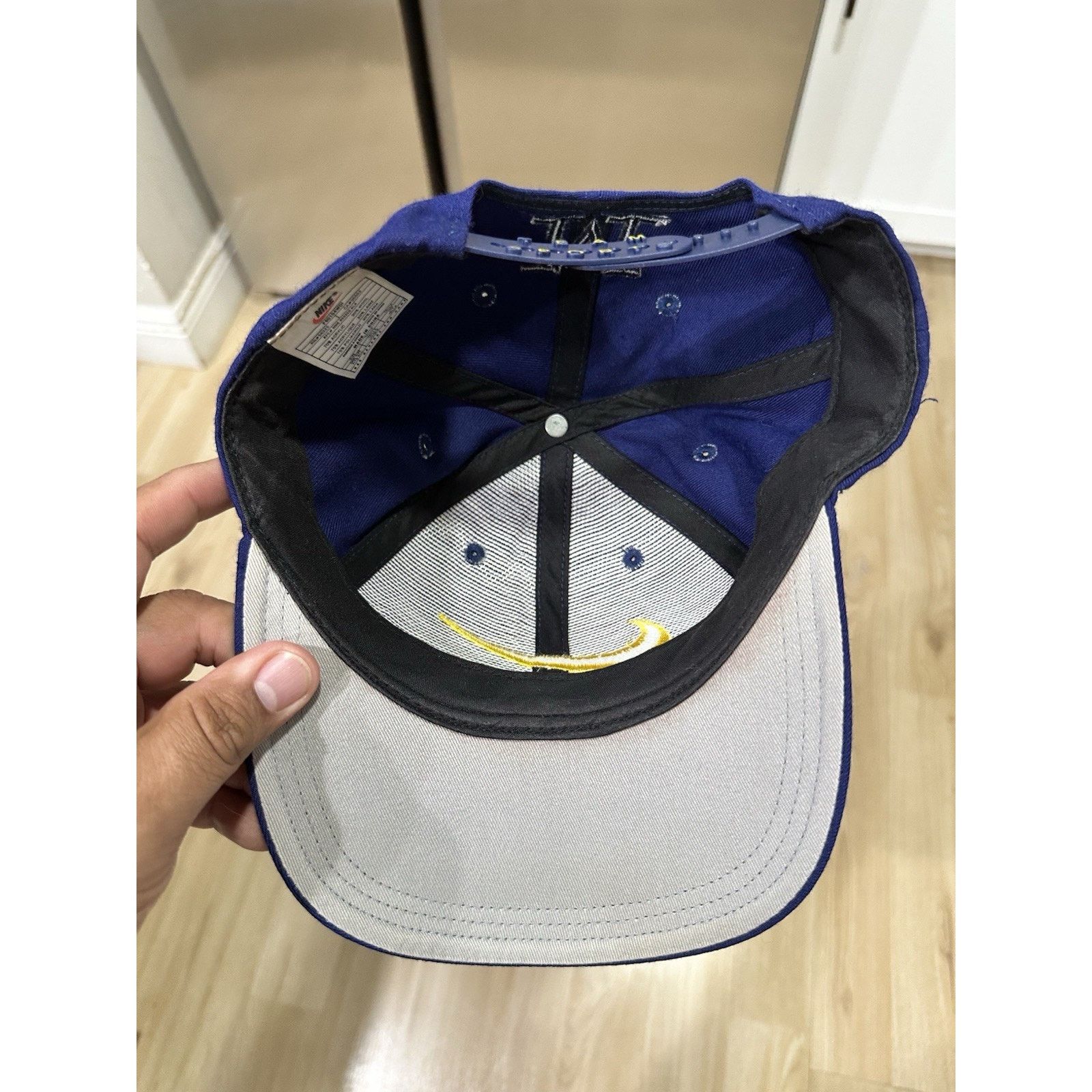 Nike Team Nike Michigan Wolverines Navy hat Adjustable Vintage Size ONE SIZE - 5 Thumbnail