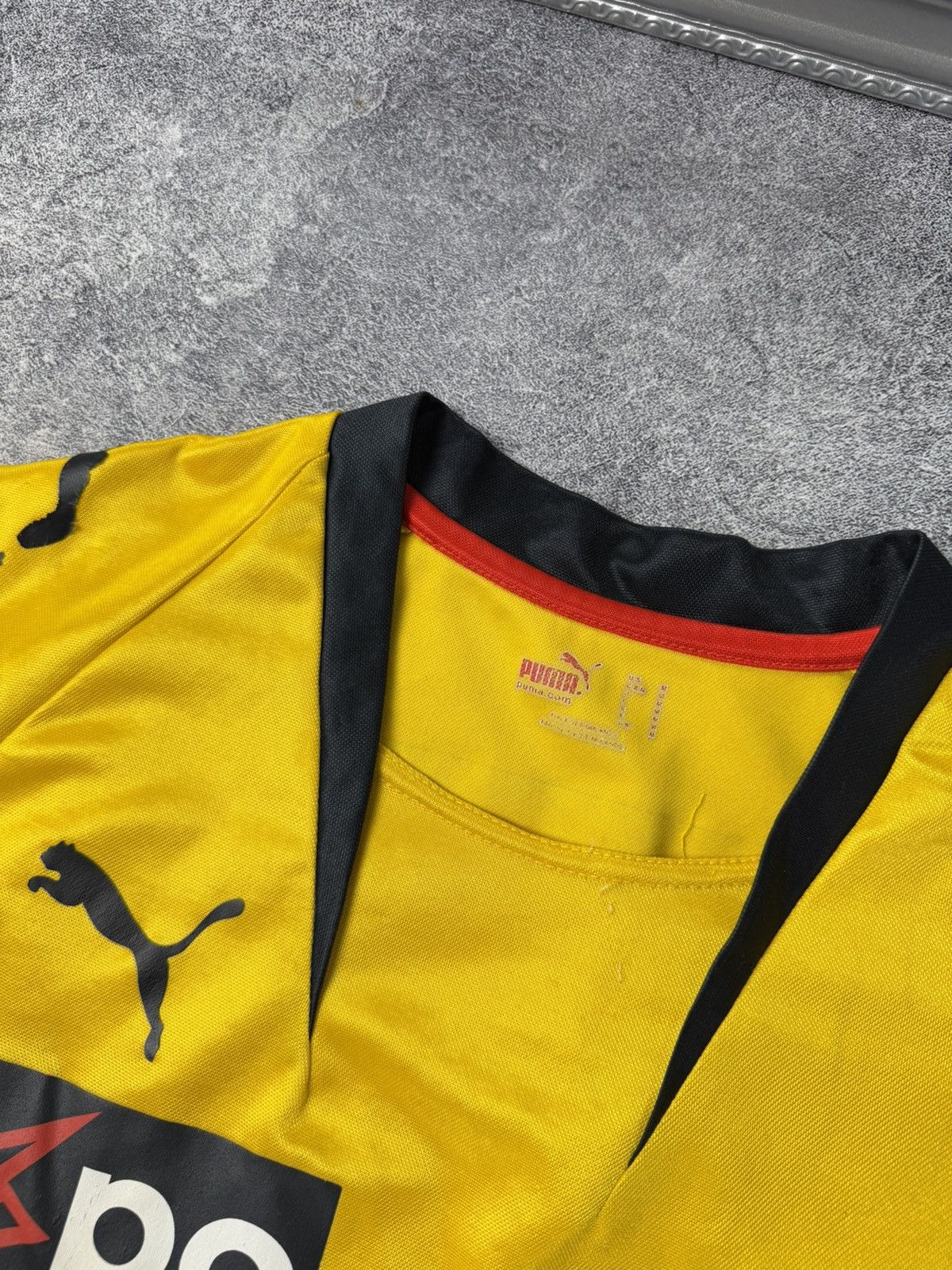 Puma Puma BSC Young Boys 2000s Home Jersey / OBI Sponsor Patch Size US M / EU 48-50 / 2 - 9 Thumbnail