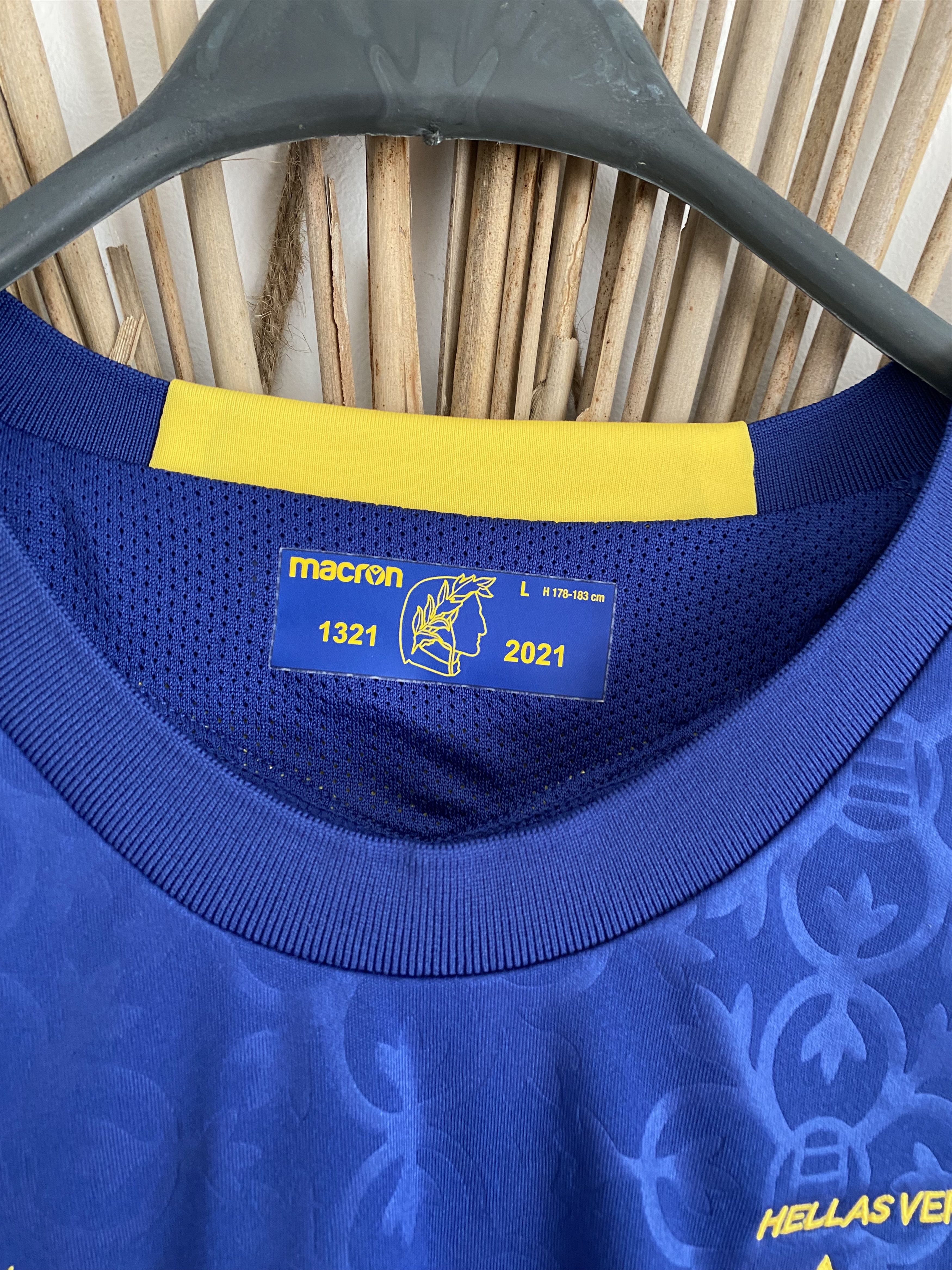Macron Hellas Verona fc 2021 #14 ilic macron home soccer jersey Size US L / EU 52-54 / 3 - 5 Thumbnail