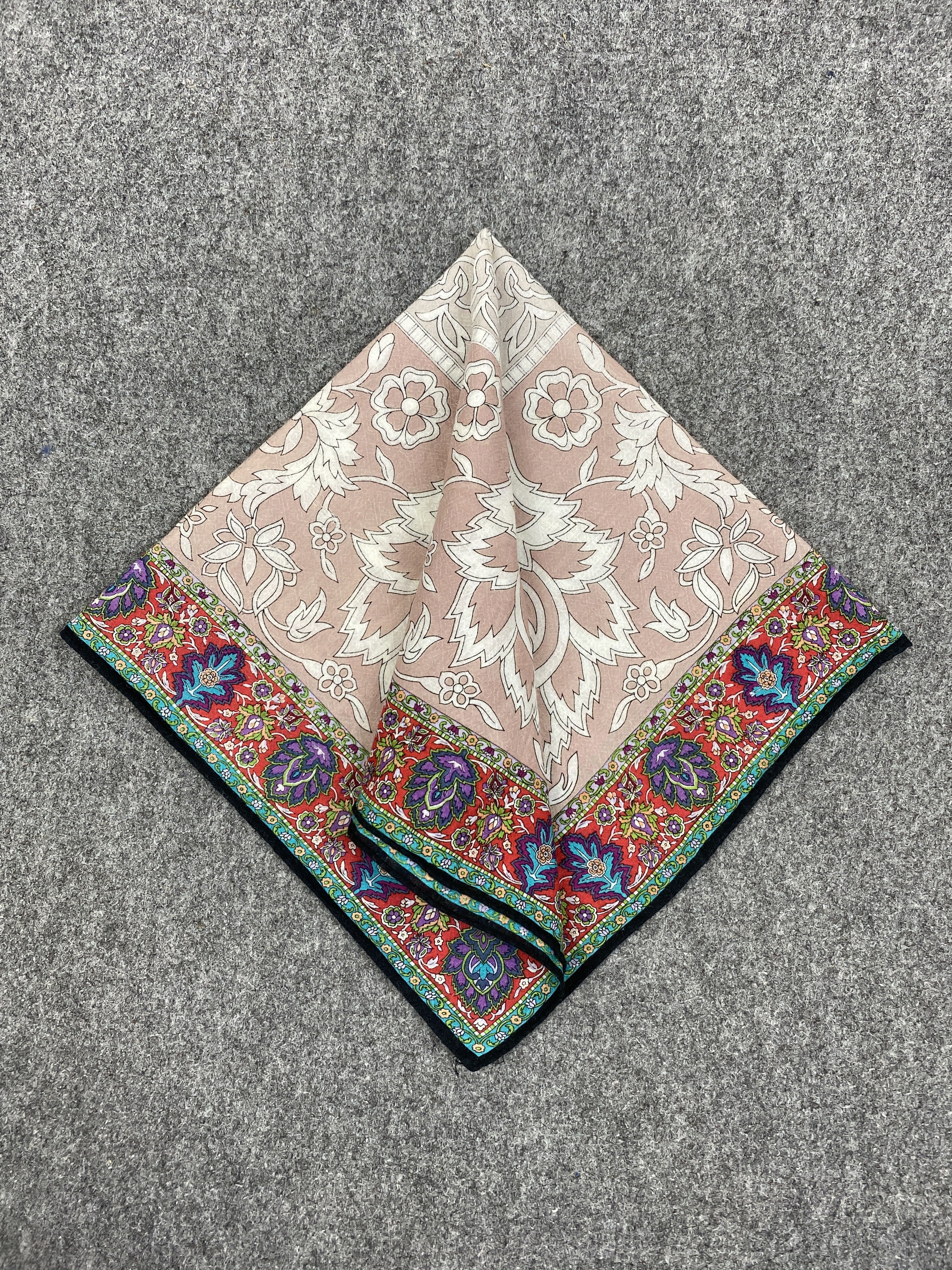 Vintage Luciano Soprani Handkerchief / Neckerchief HKC0511 Size ONE SIZE - 3 Thumbnail