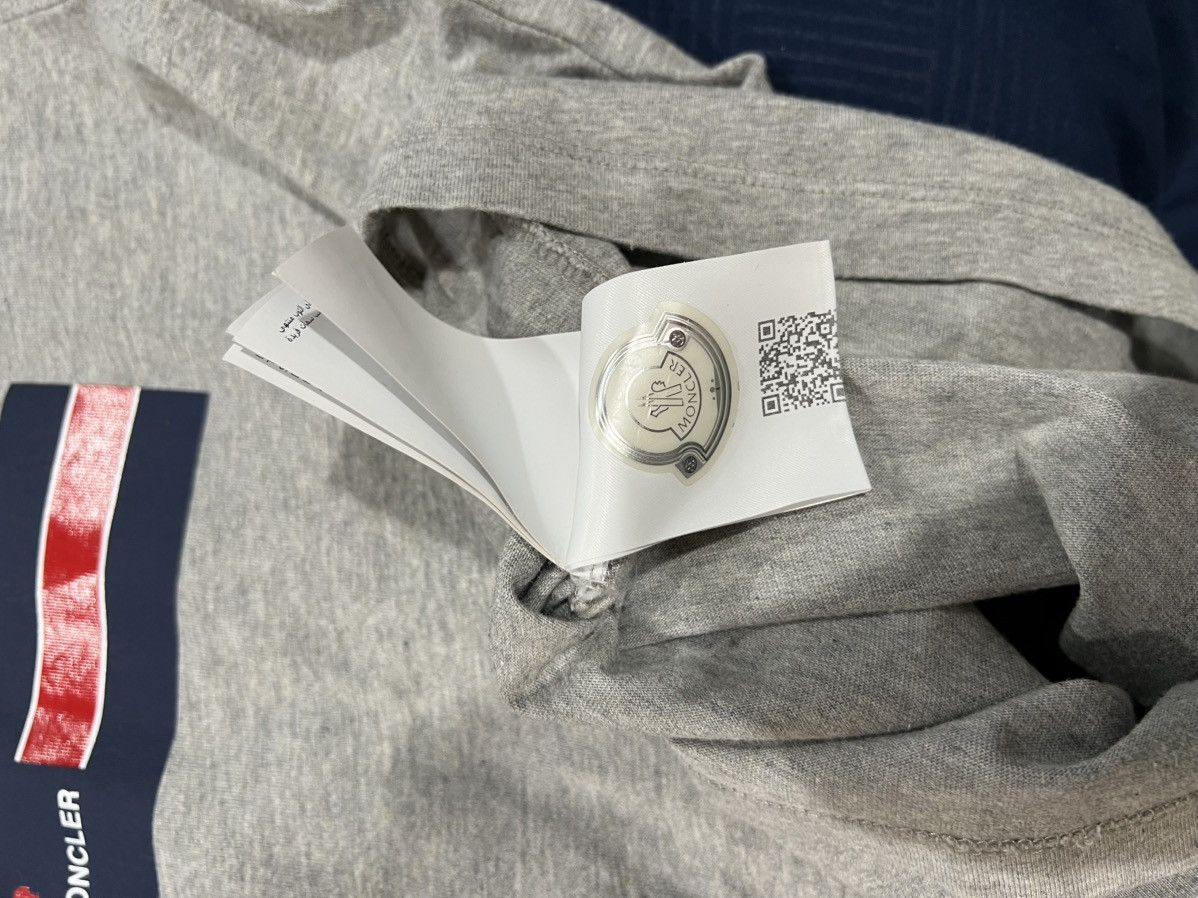 Moncler Moncler T-Shirt (S) Size US S / EU 44-46 / 1 - 5 Thumbnail