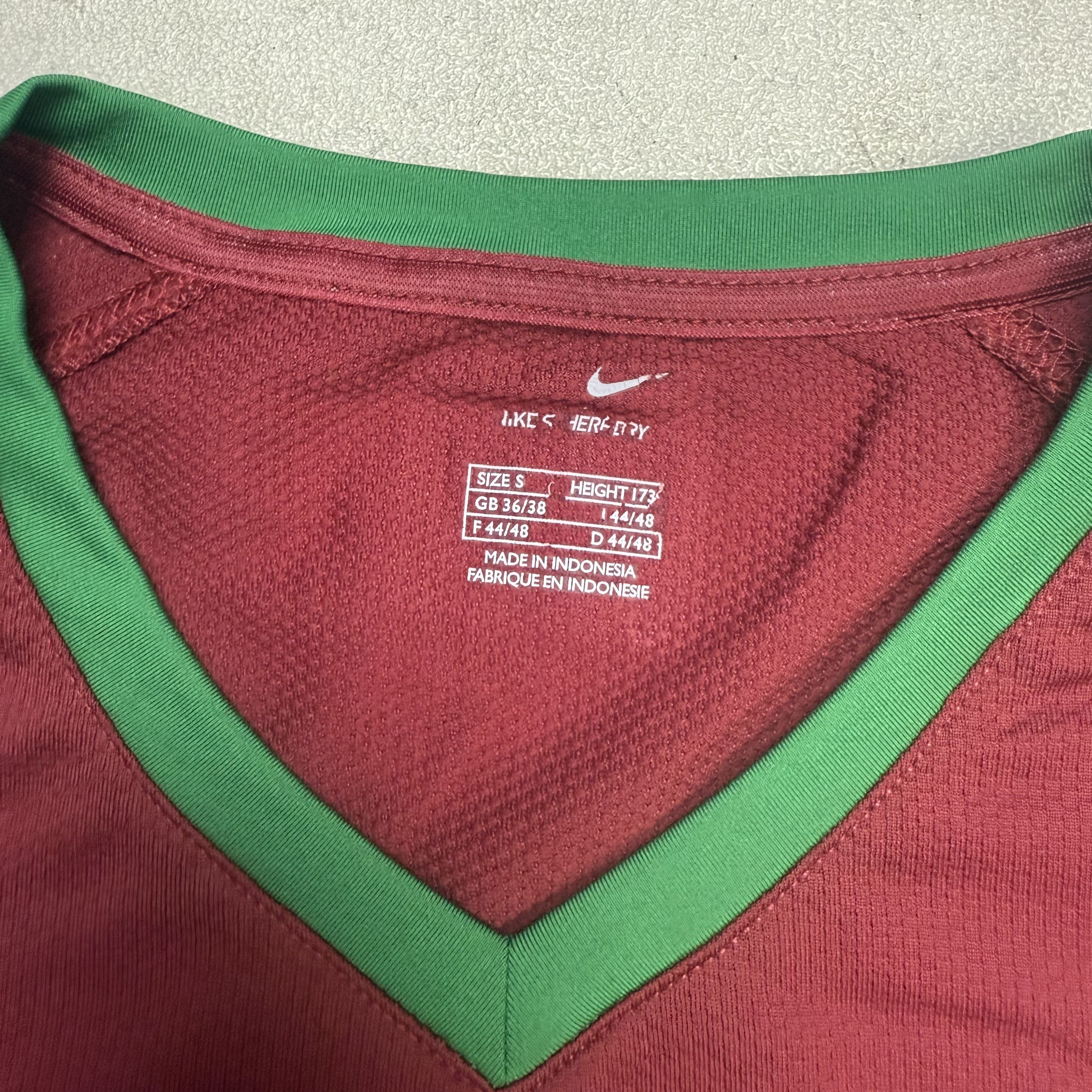 Nike Nike Portugal 2006 Football Jersey Size US S / EU 44-46 / 1 - 4 Thumbnail