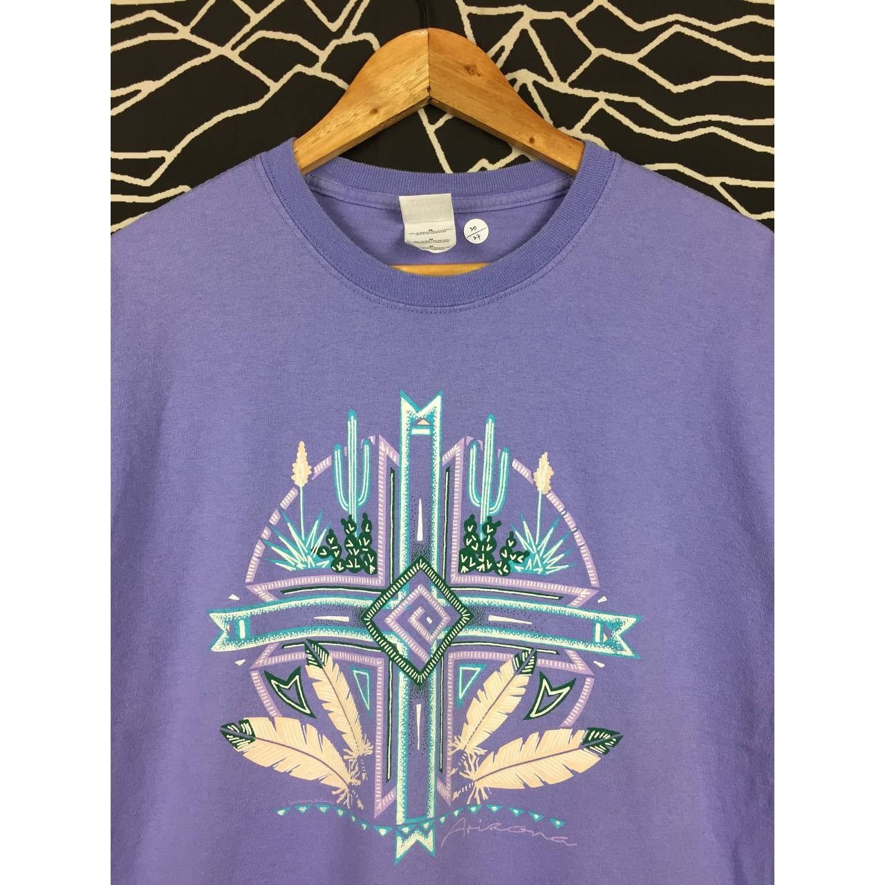 Gildan × Vintage Vtg Y2K Arizona Tribal Native Aztec Graphic Tee Size M Size US M / EU 48-50 / 2 - 3 Thumbnail