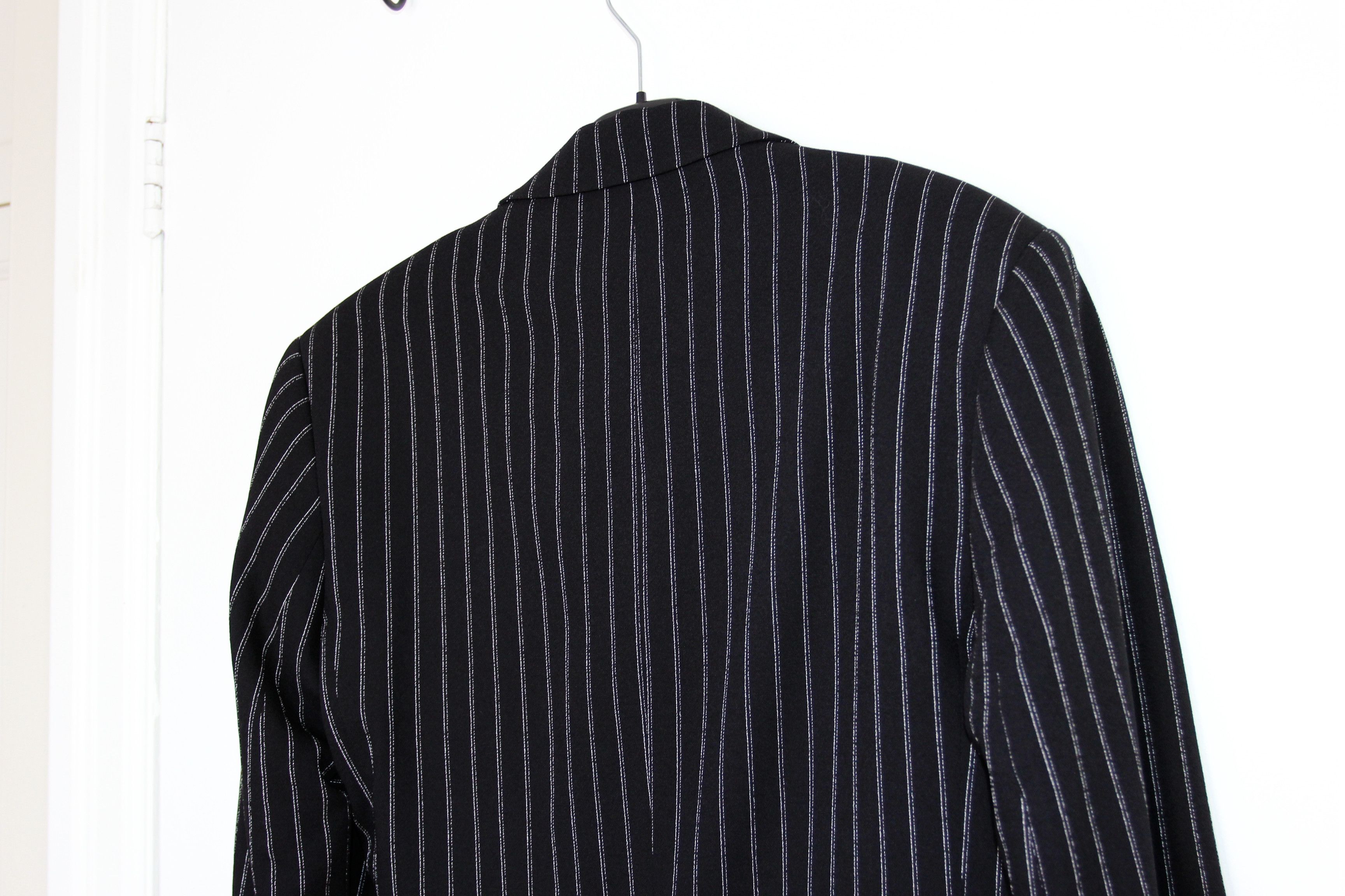 Ernest W. Baker BNWT SS25 ERNEST W. BAKER PIN STRIPE BLAZER JACKET 50 Size US M / EU 48-50 / 2 - 6 Thumbnail