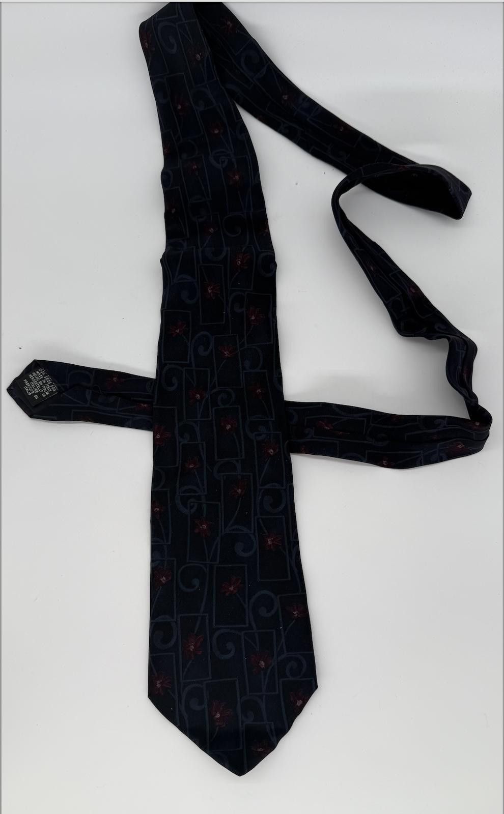 Designer Geoffrey Beene 100% Silk Tie - Made in Italy, NWT Size ONE SIZE - 1 Thumbnail