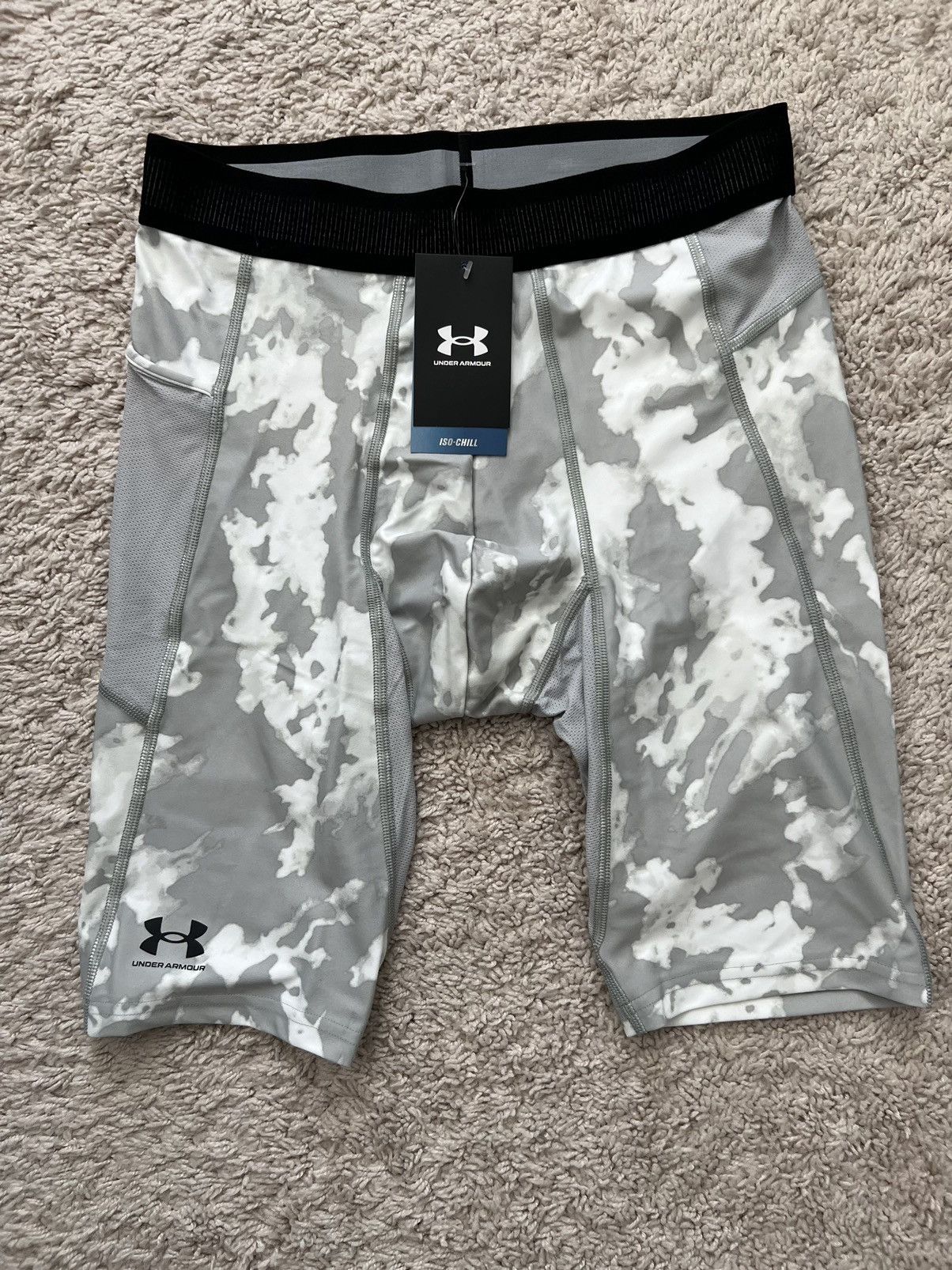 Under Armour Under Armour Mens HeatGear Iso-Chill Camo Compression Shorts Size US 36 / EU 52 - 2 Thumbnail
