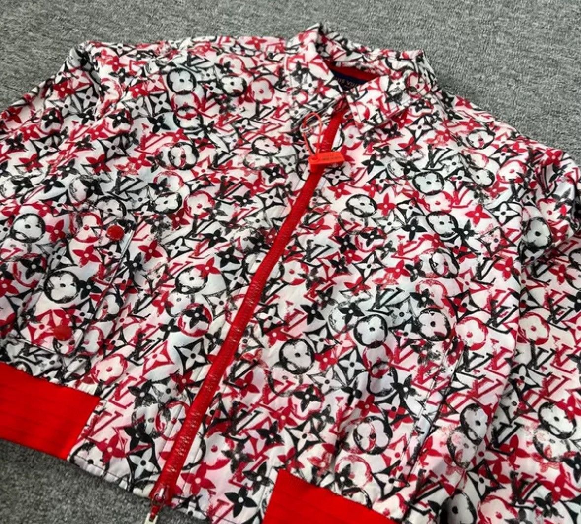 Louis Vuitton Louis Vuitton Lv printed vintage collar jacke Size US M / EU 48-50 / 2 - 3 Thumbnail