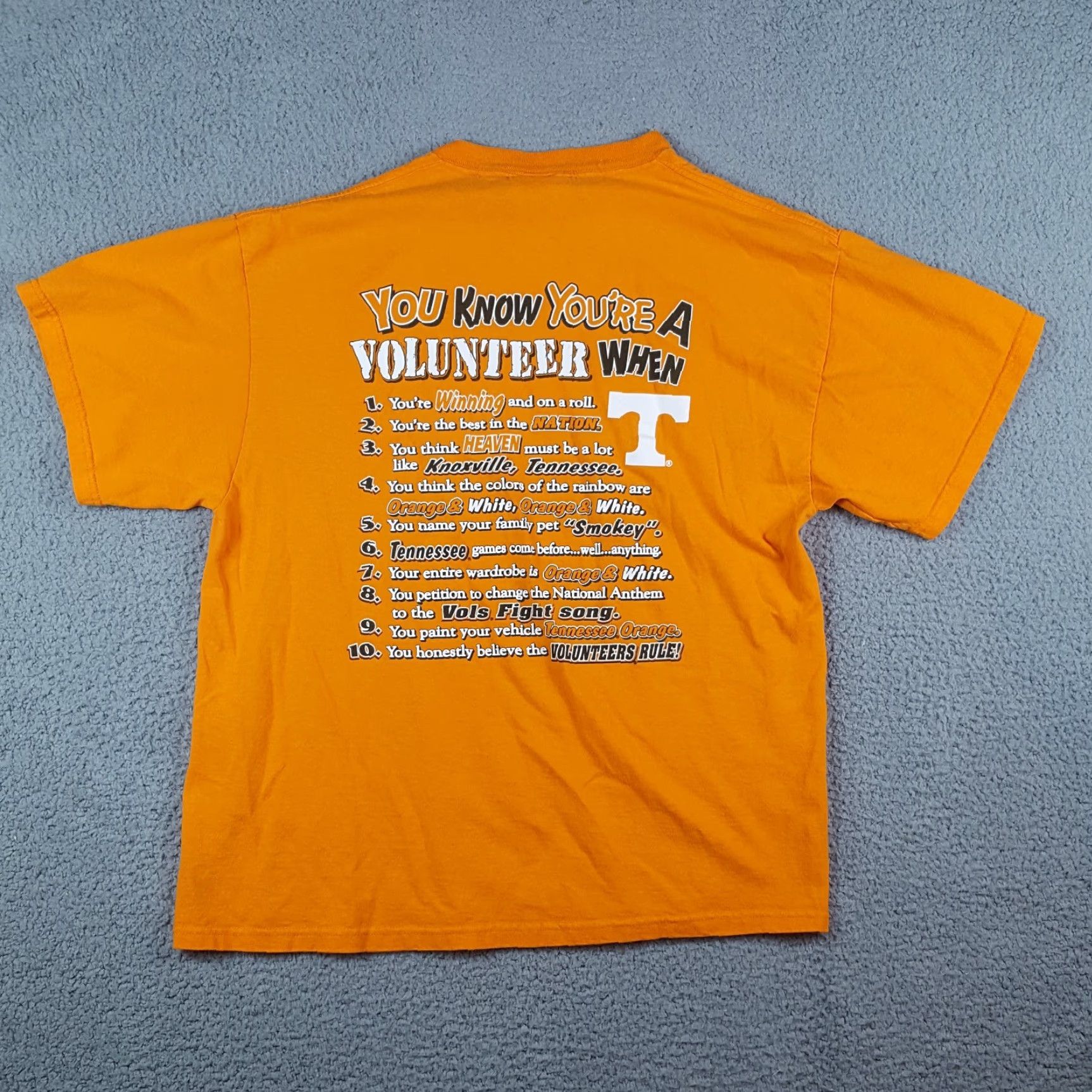 Vintage VINTAGE 90s Tennessee Volunteers T-Shirt L Orange Cotton Funny College Football Mens Size US L / EU 52-54 / 3 - 4 Thumbnail