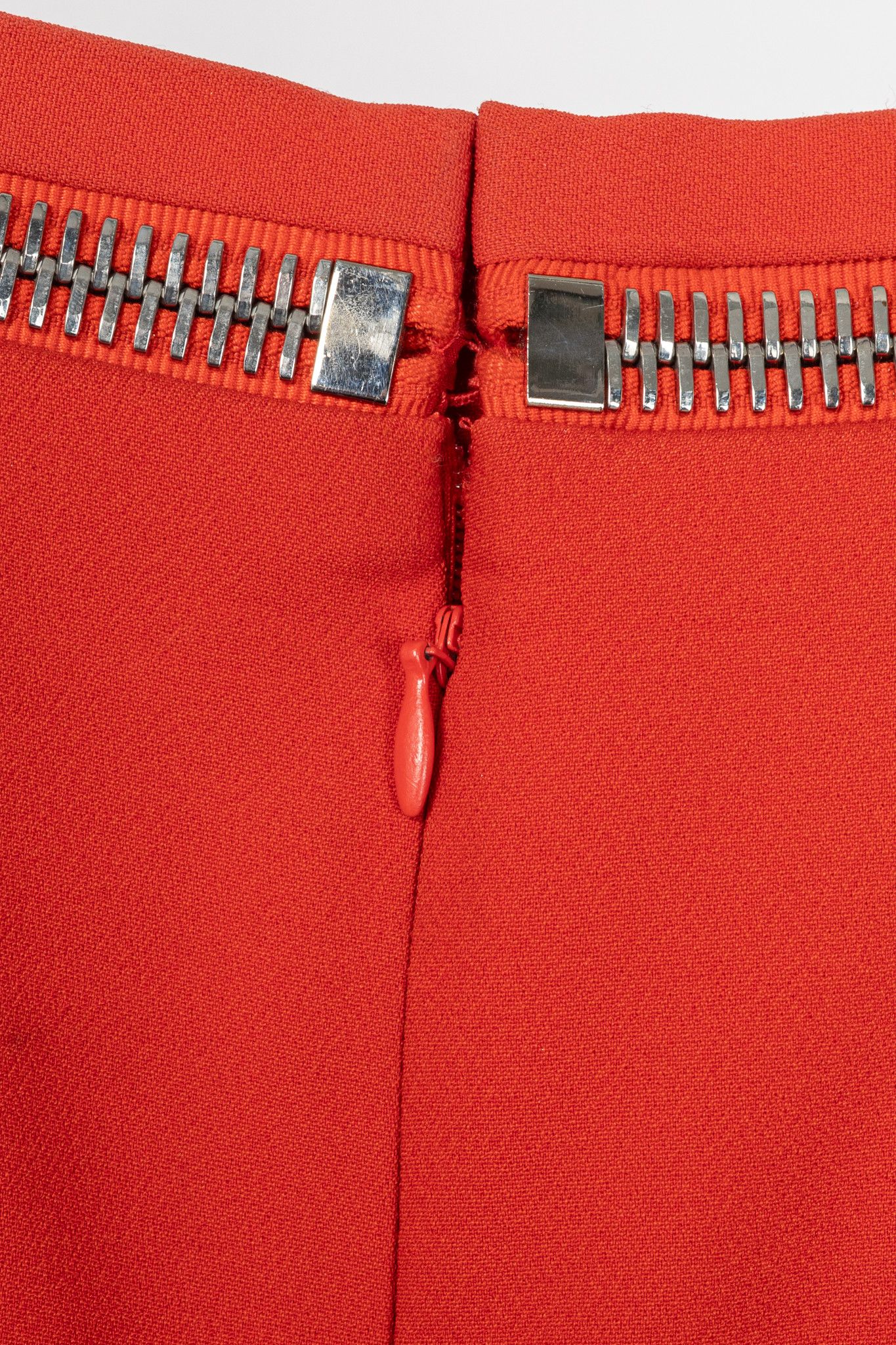 Tom Ford Tom Ford Red Crepe Zip-Trim Pencil Skirt Size 28" / US 6 / IT 42 - 7 Thumbnail