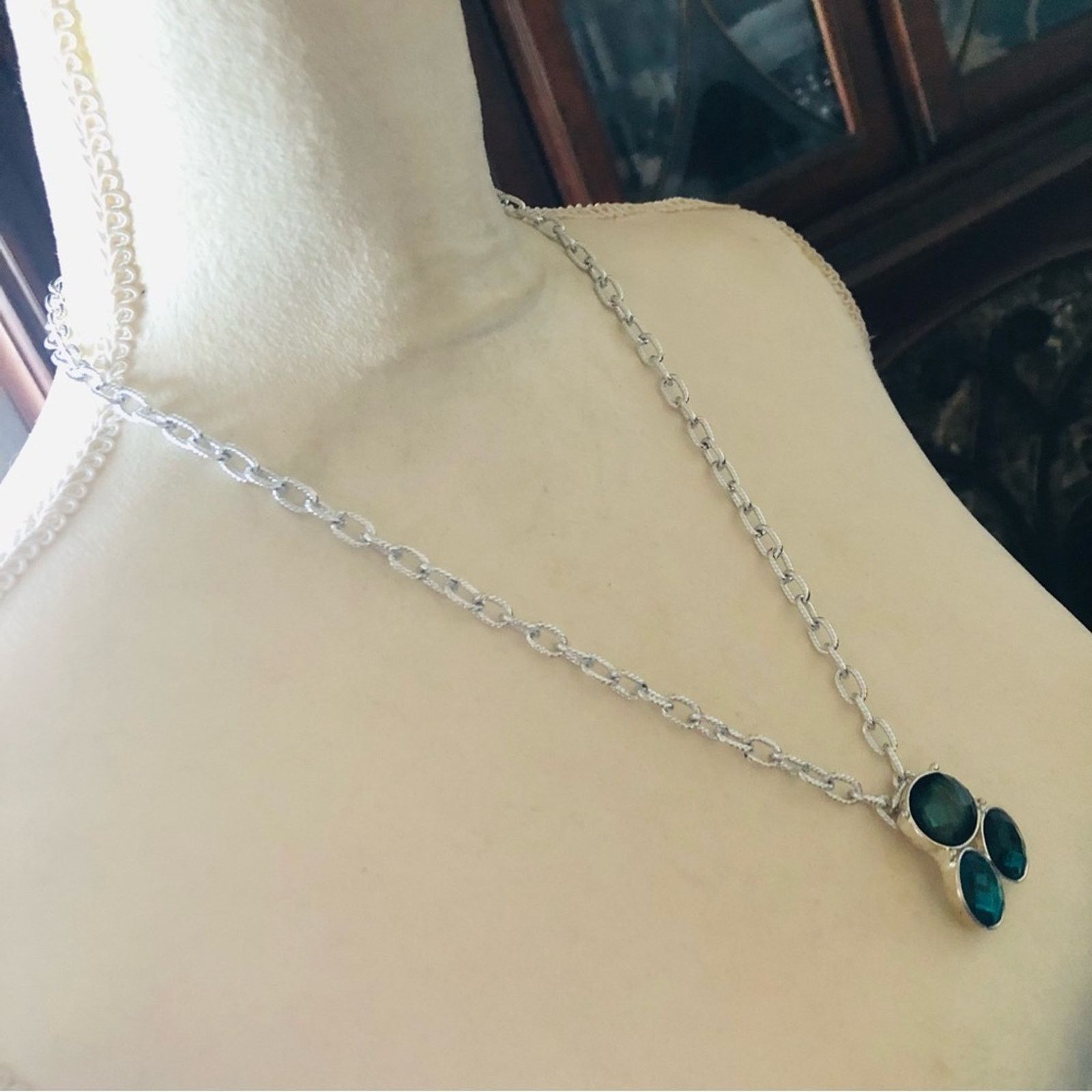 Handmade Hand crafted faceted peacock blue link chain necklace Size ONE SIZE - 3 Thumbnail