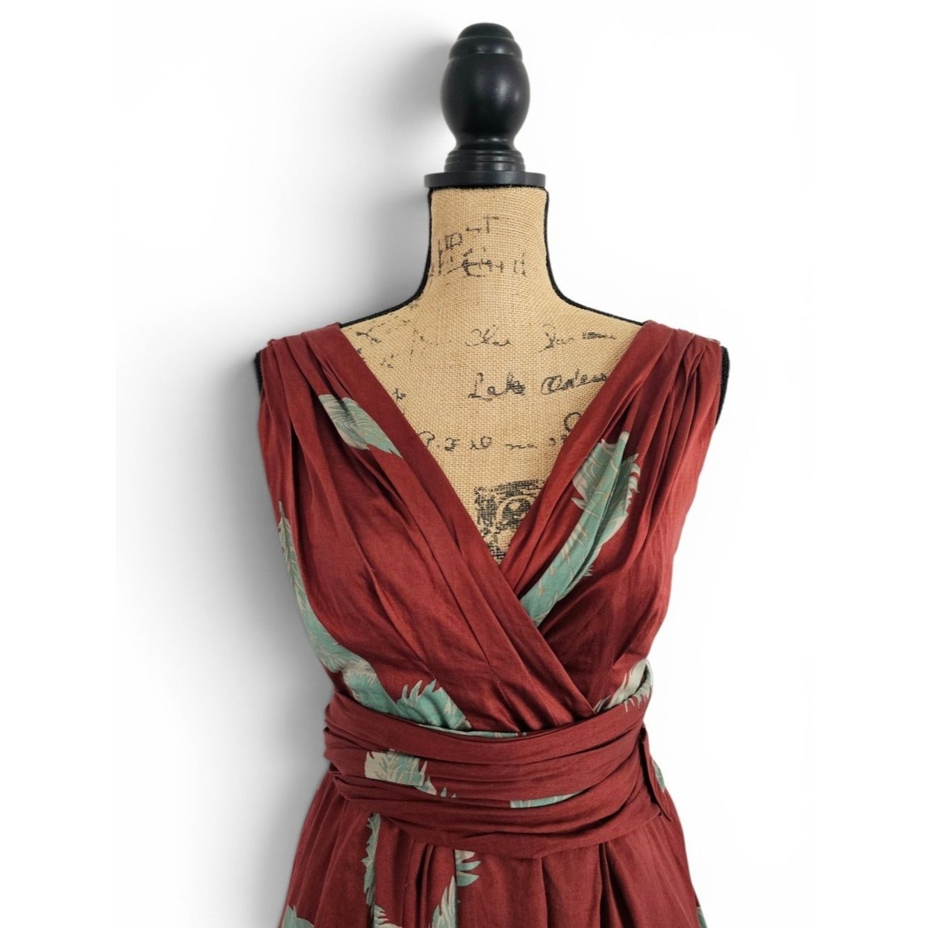 Marc Jacobs Marc Jacobs Maroon Feather Print Boho Low Back Halter Mini Size S / US 4 / IT 40 - 2 Thumbnail