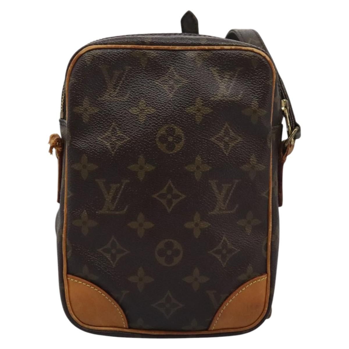 Louis Vuitton LOUIS VUITTON Monogram Danube Shoulder Bag M45266 Size ONE SIZE - 3 Thumbnail