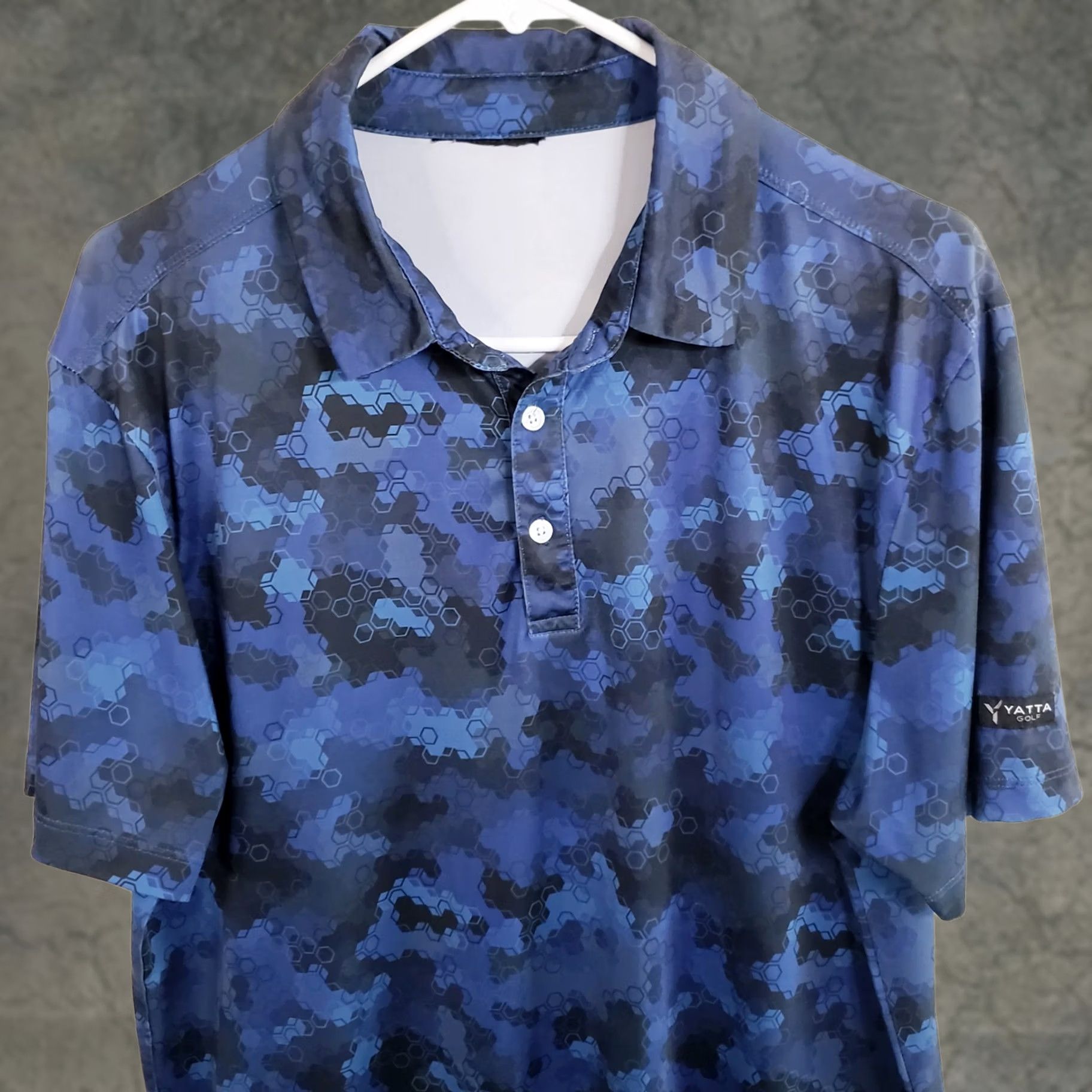 Vintage YATTA Men's M Blue Digital Camo Golf Polo Shirt Stretch Wicking UPF 40 Size US M / EU 48-50 / 2 - 1 Thumbnail