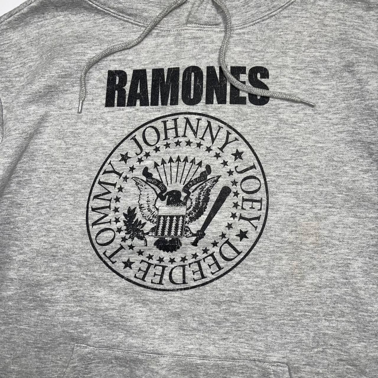 Vintage Ramones Band Hoodie Punk Rock Graphic Sweatshirt Size US S / EU 44-46 / 1 - 13 Thumbnail