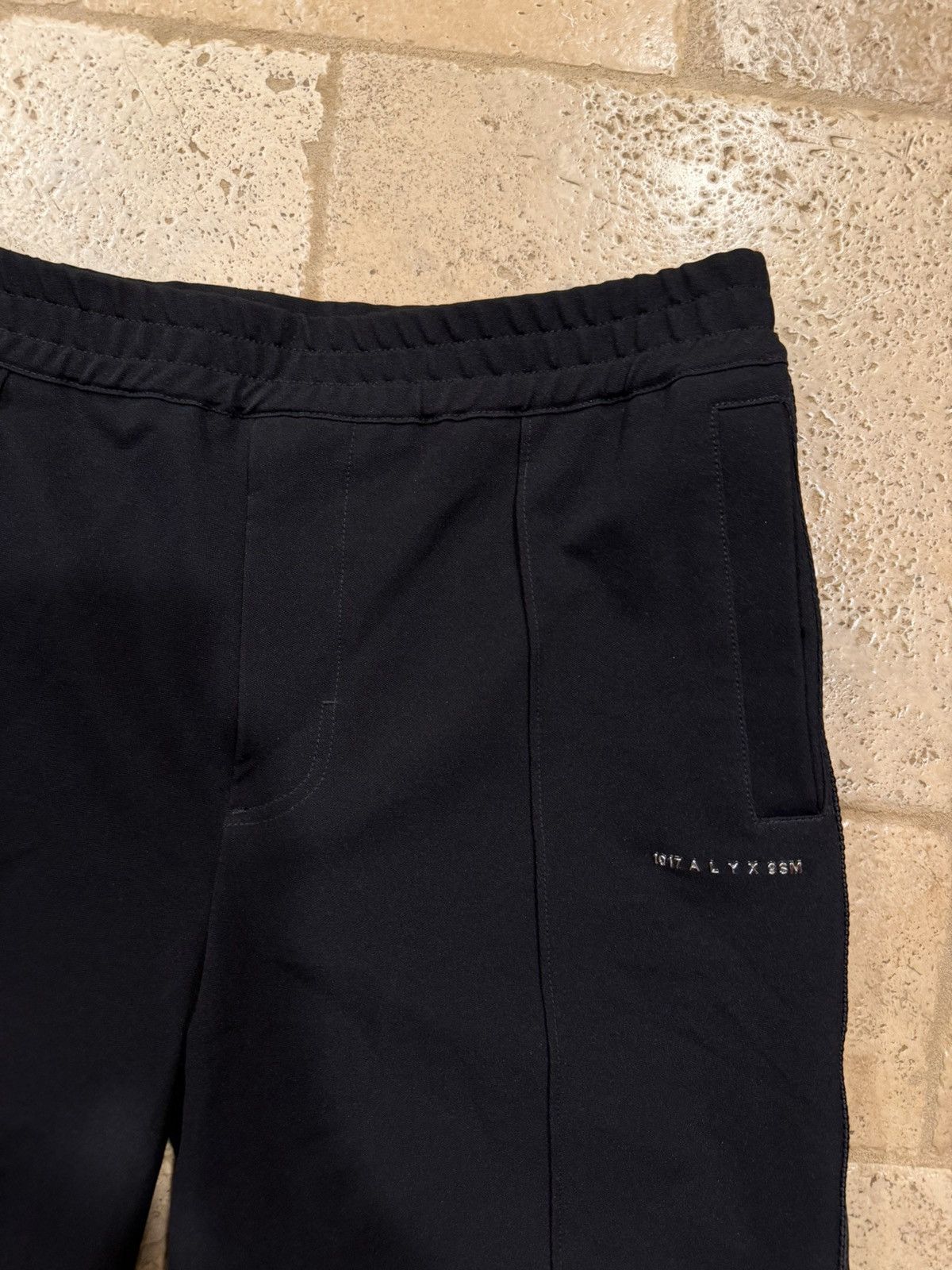 1017 ALYX 9SM 1017 Alyx 9SM Black Tuxedo Stripe Silver Logo Shorts Size US 34 / EU 50 - 3 Thumbnail