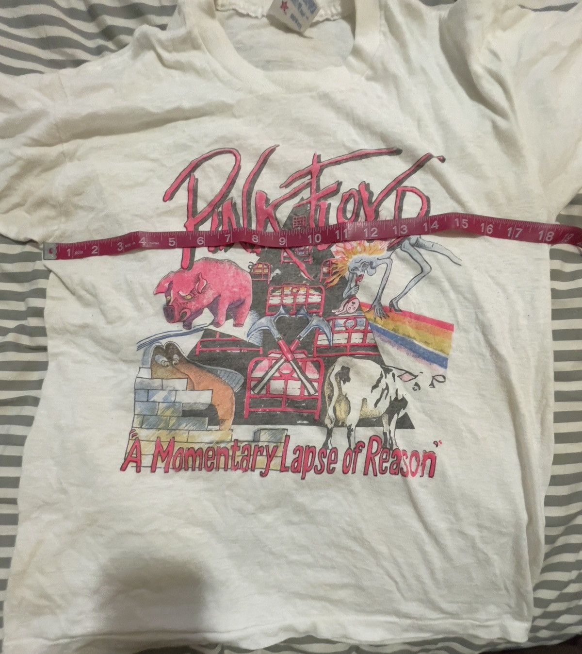 Vintage 1988 Pink Floyd A Momentary Lapse of Reason Tour Sz S Size US S / EU 44-46 / 1 - 8 Thumbnail