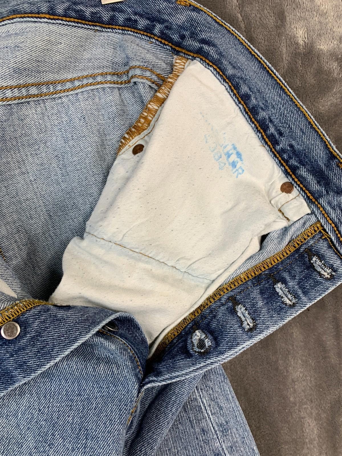 Levi's VINTAGE Levi’s 501 Blue Jeans in a Size 32 x 32 (231) Size US 32 / EU 48 - 6 Thumbnail