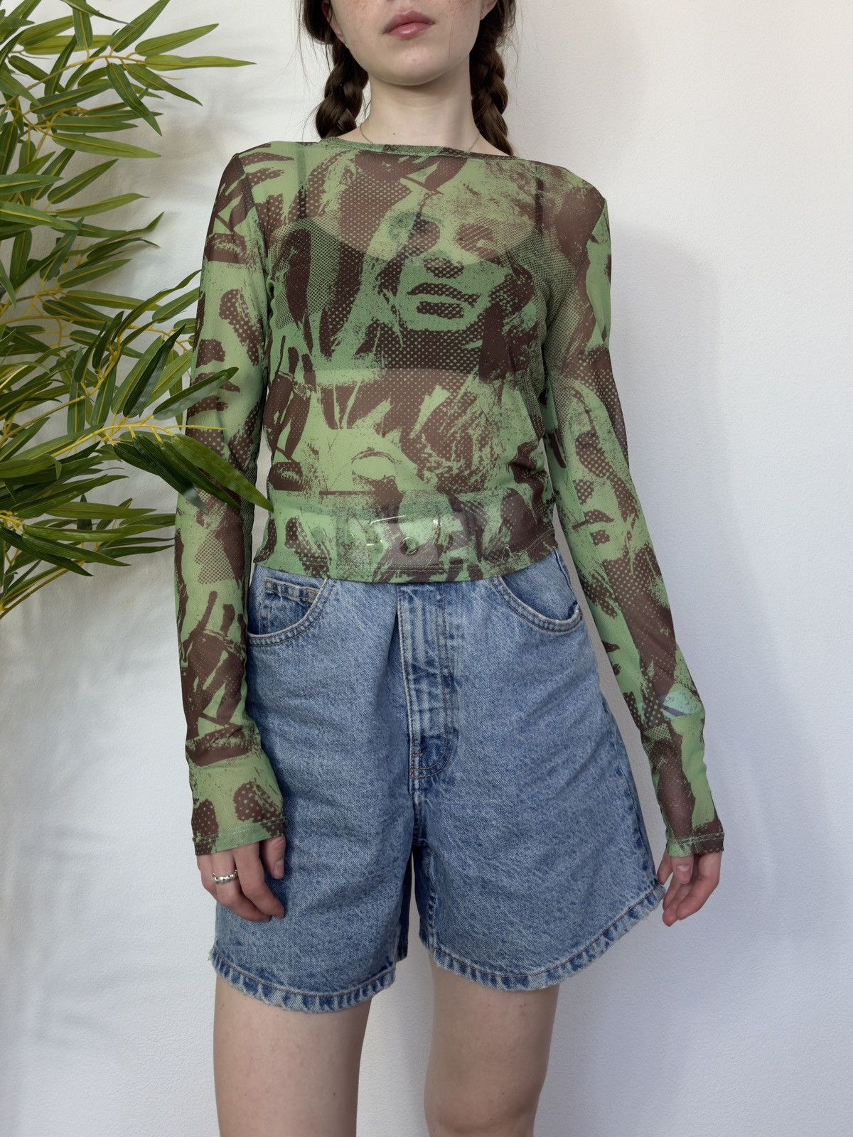 Vintage VINTAGE BILLIE EILISH MESH LONG SLEEVE Size S / US 4 / IT 40 - 4 Thumbnail