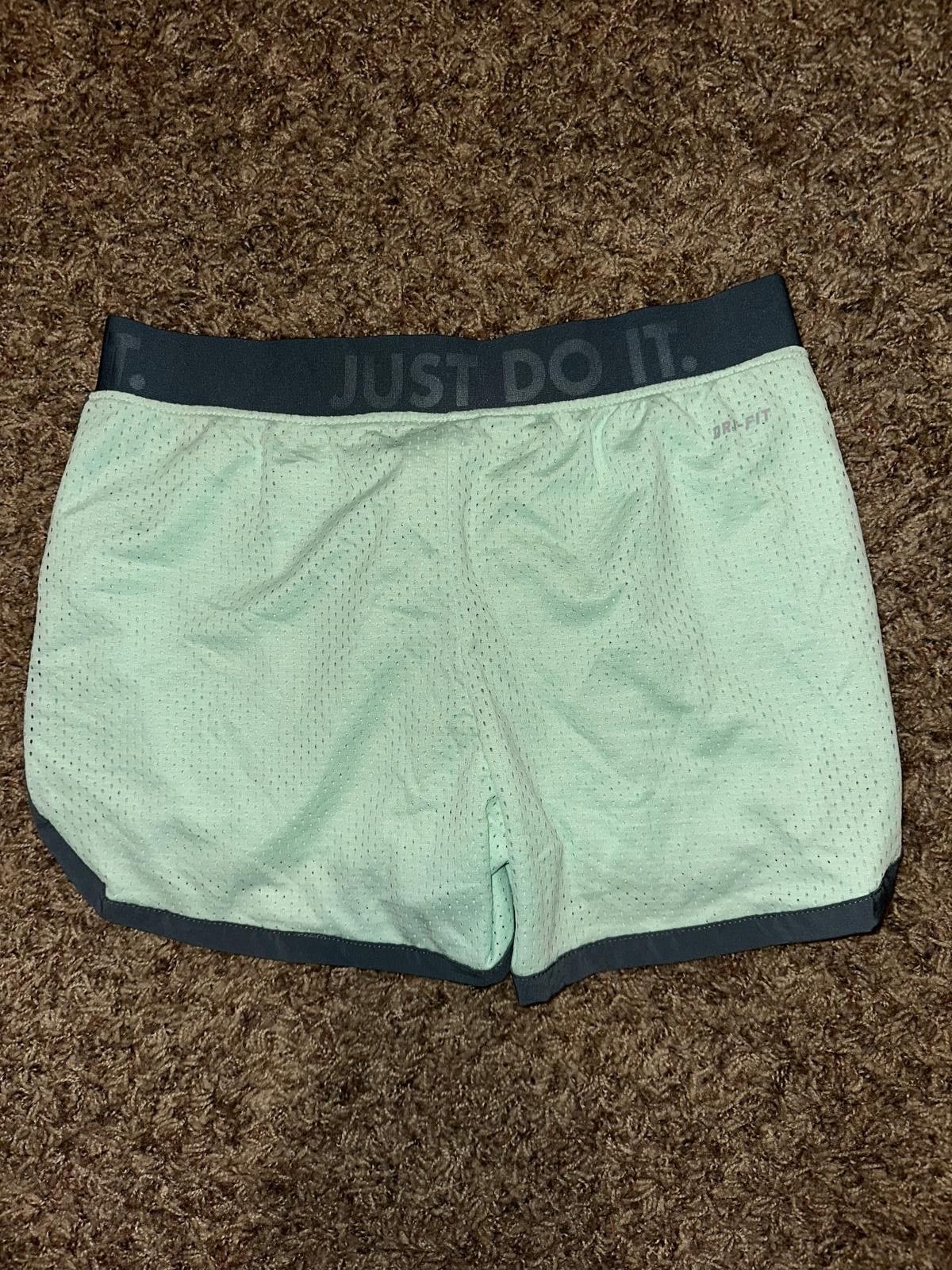 Nike Nike Women’s Flat Front Elastic Waist Dri-Fit Mesh Running Shorts Size 26" / US 2 / IT 38 - 2 Thumbnail
