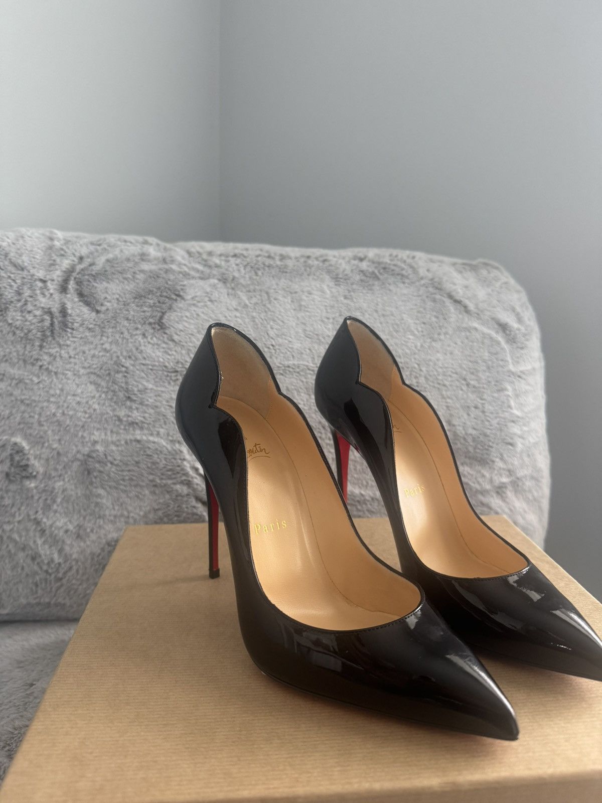Christian Louboutin- Hot Chick