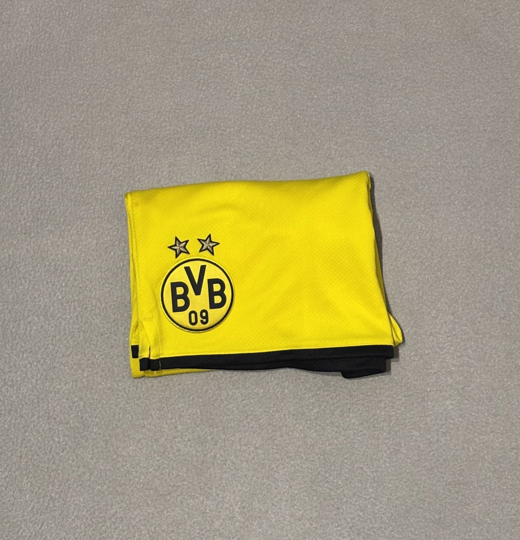 Puma Borussia Dortmund 2019/2020 Puma Football Shorts size M Size US 32 / EU 48 - 14 Thumbnail