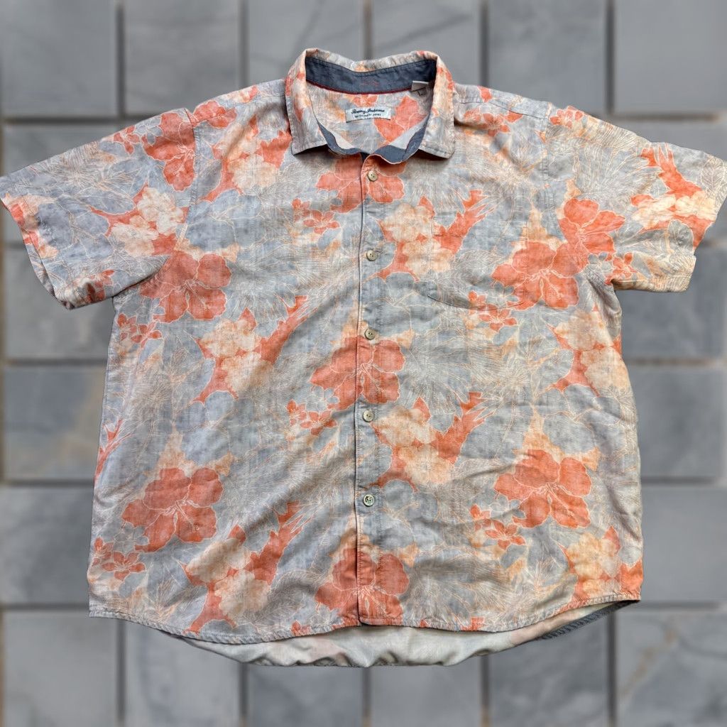 Tommy Bahama Tommy Bahama Shirt Men 2XL Blue Orange Hawaiian Coconut Point Resort Floral Short Sleeve Button-Up Collared Beach Tropical Size US XXL / EU 58 / 5 - 1 Thumbnail