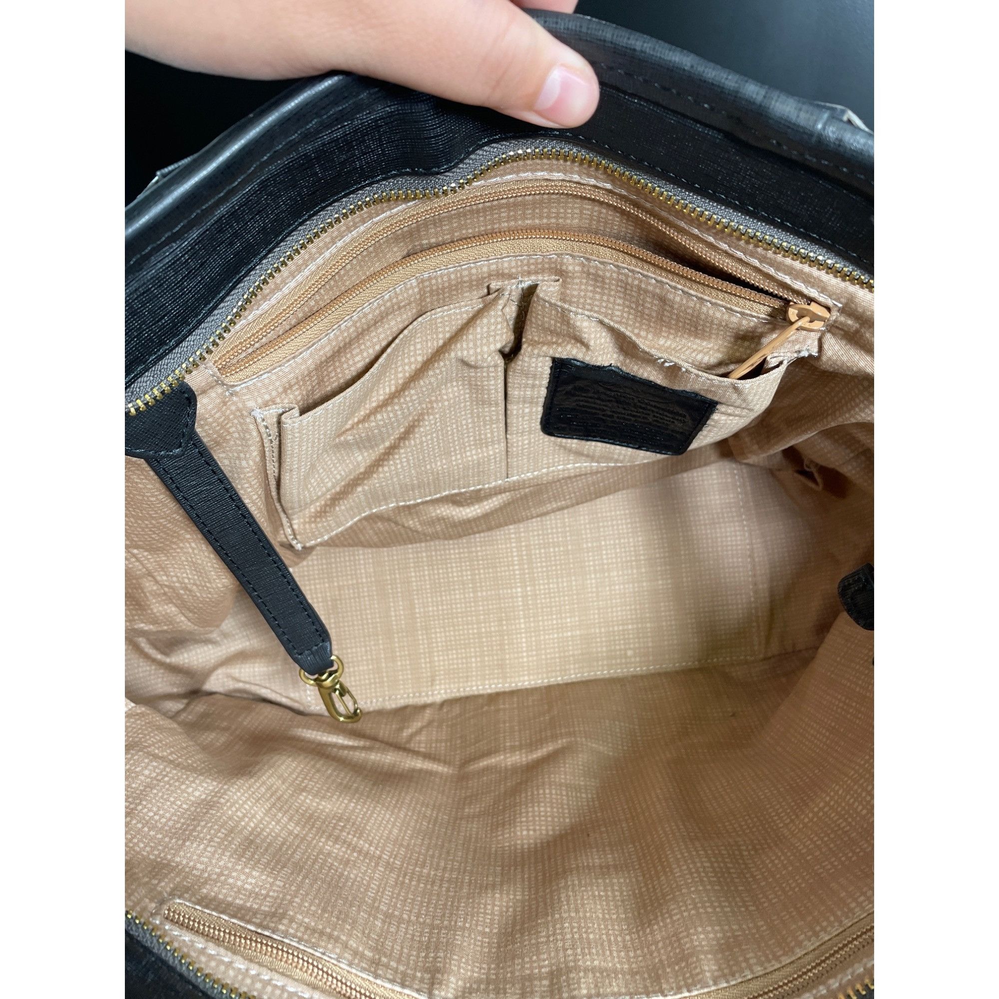 Brighton Brighton SKU 7523 Black Faux Leather Tote Bag With Gold Hard Size ONE SIZE - 5 Thumbnail