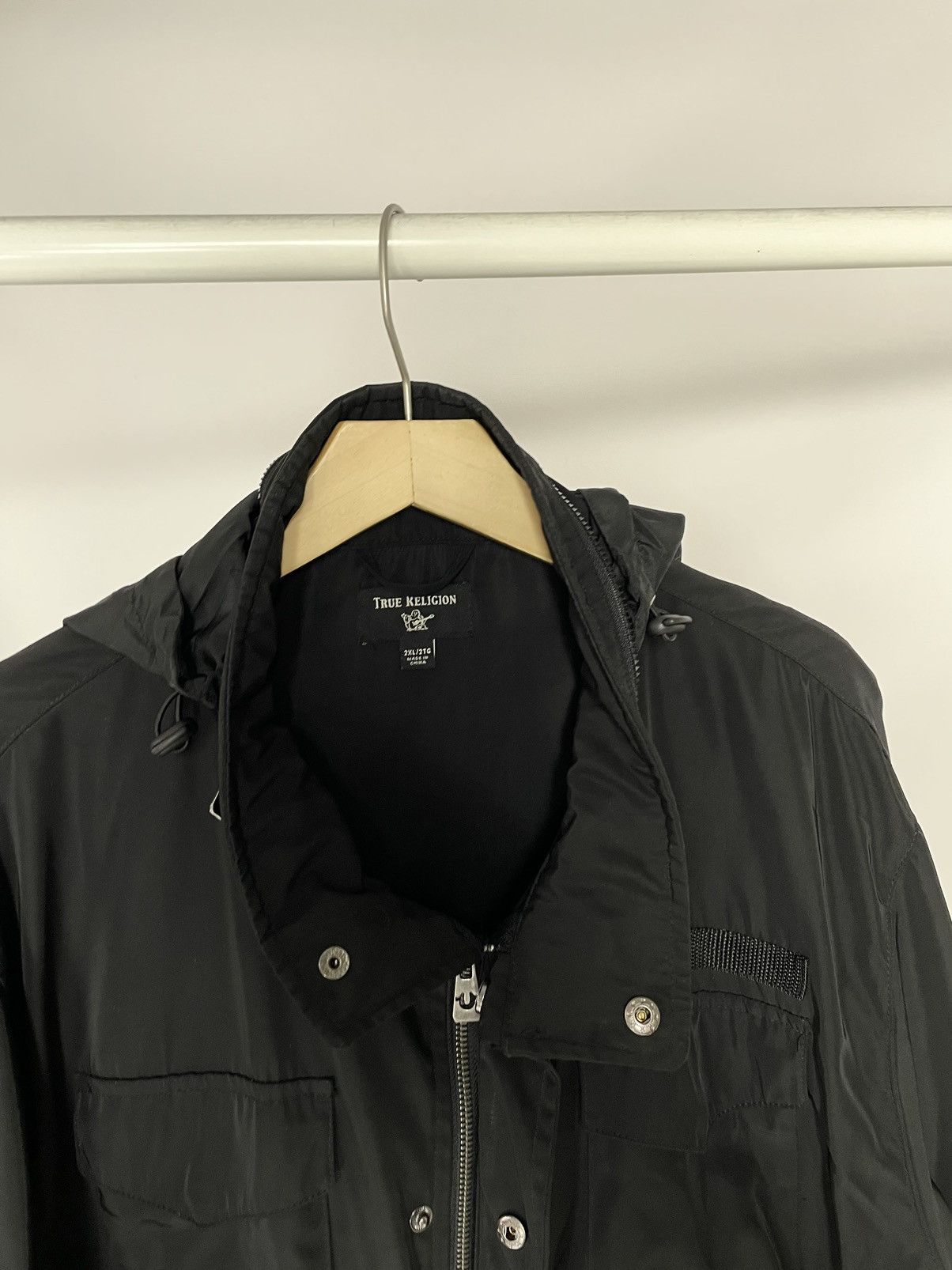 True Religion True Religion Light Hooded Black Supreme Nylon Rain Jacket Size US XXL / EU 58 / 5 - 13 Thumbnail