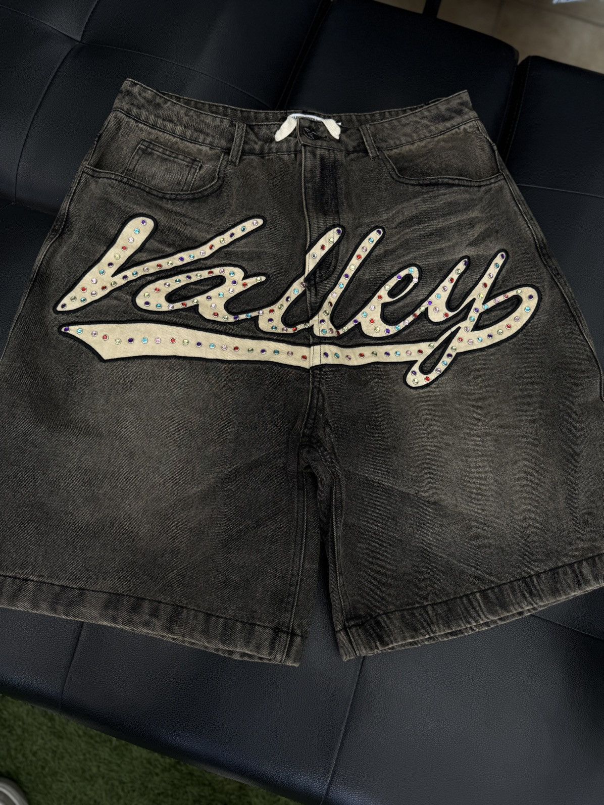 Vale Valley Vale Skittles Stones Shorts Size 32 (NEW) Size US 32 / EU 48 - 1 Thumbnail