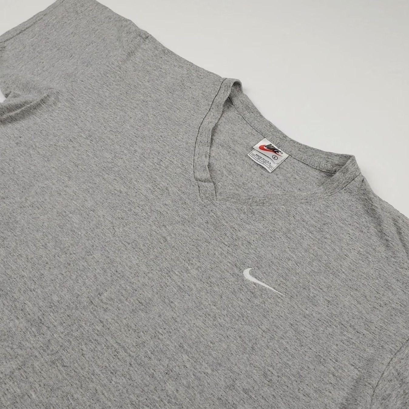 Nike VINTAGE Nike V Neck T Shirt Gray 90s Swoosh Logo USA Made Mens L Shirt Athletic Shirt Size US L / EU 52-54 / 3 - 3 Thumbnail