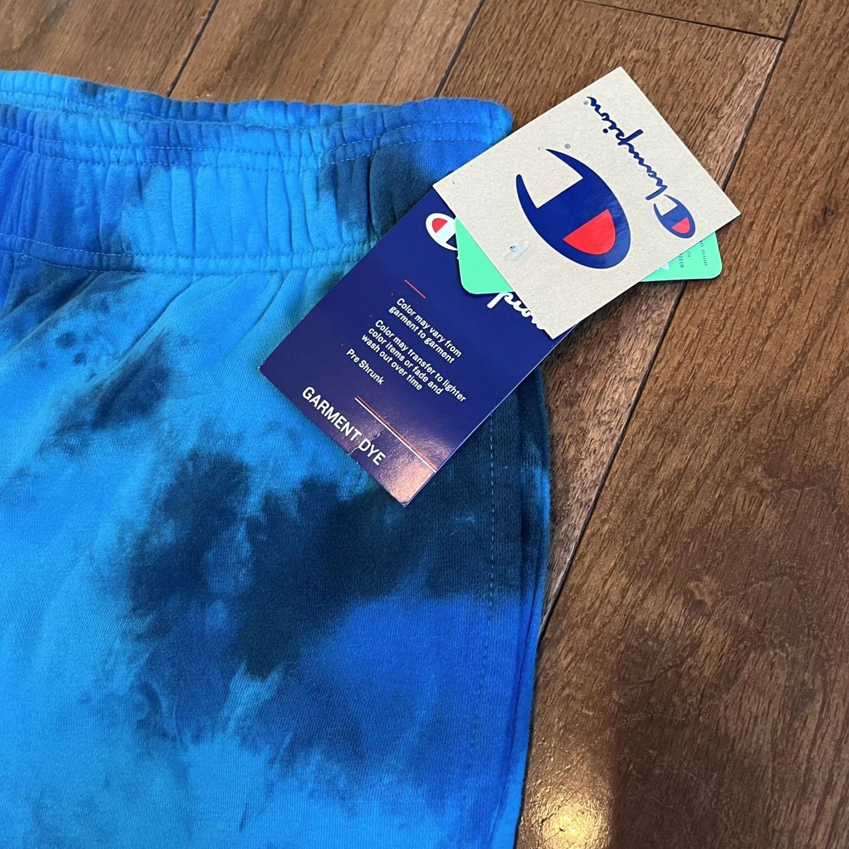 Champion NWT - "Champion" is the brand Size US 29 - 4 Thumbnail