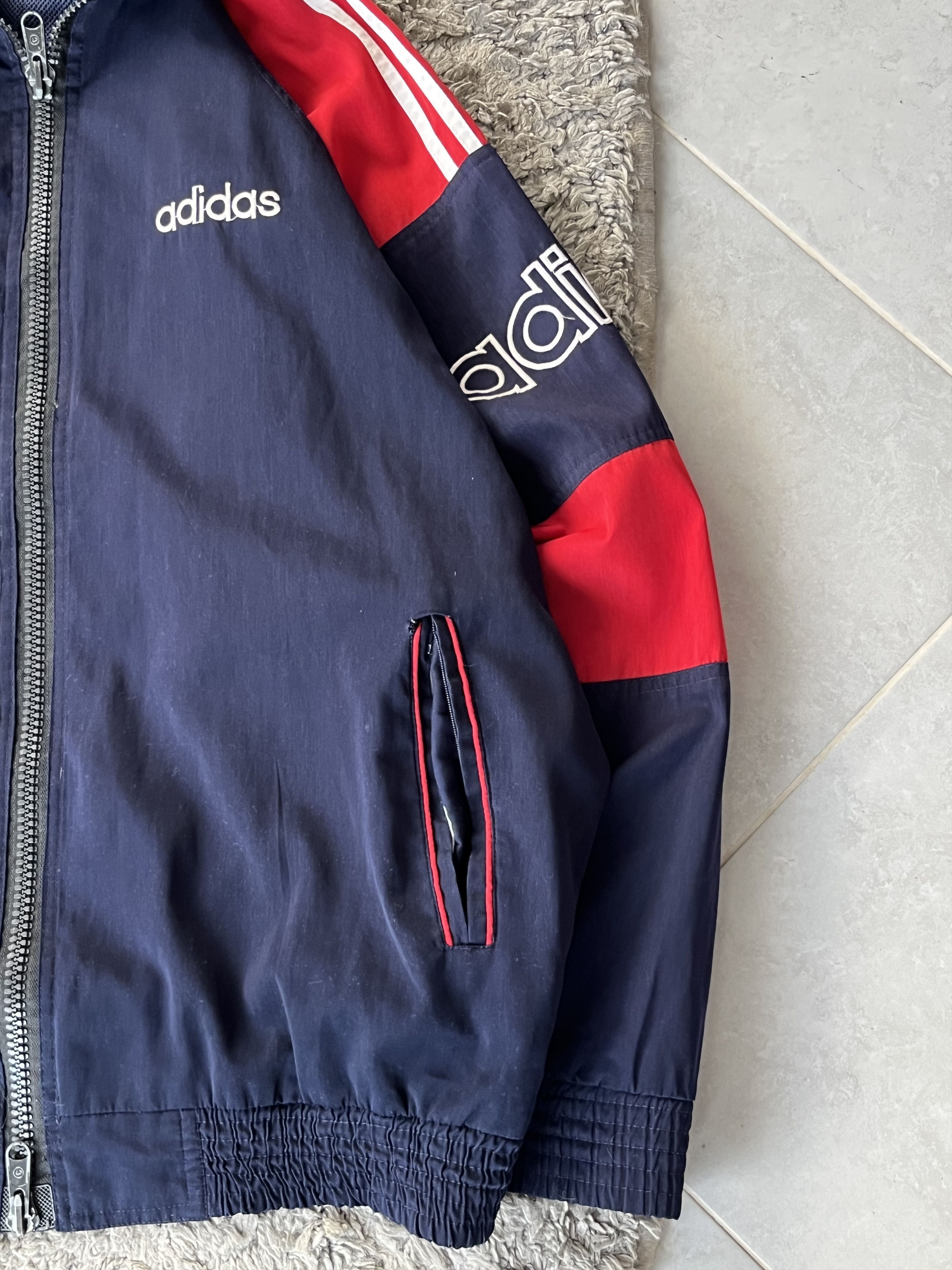 Adidas Vintage Nylon Jersey Jacket Adidas BIG LOGO Streetwear Size US XL / EU 56 / 4 - 4 Thumbnail