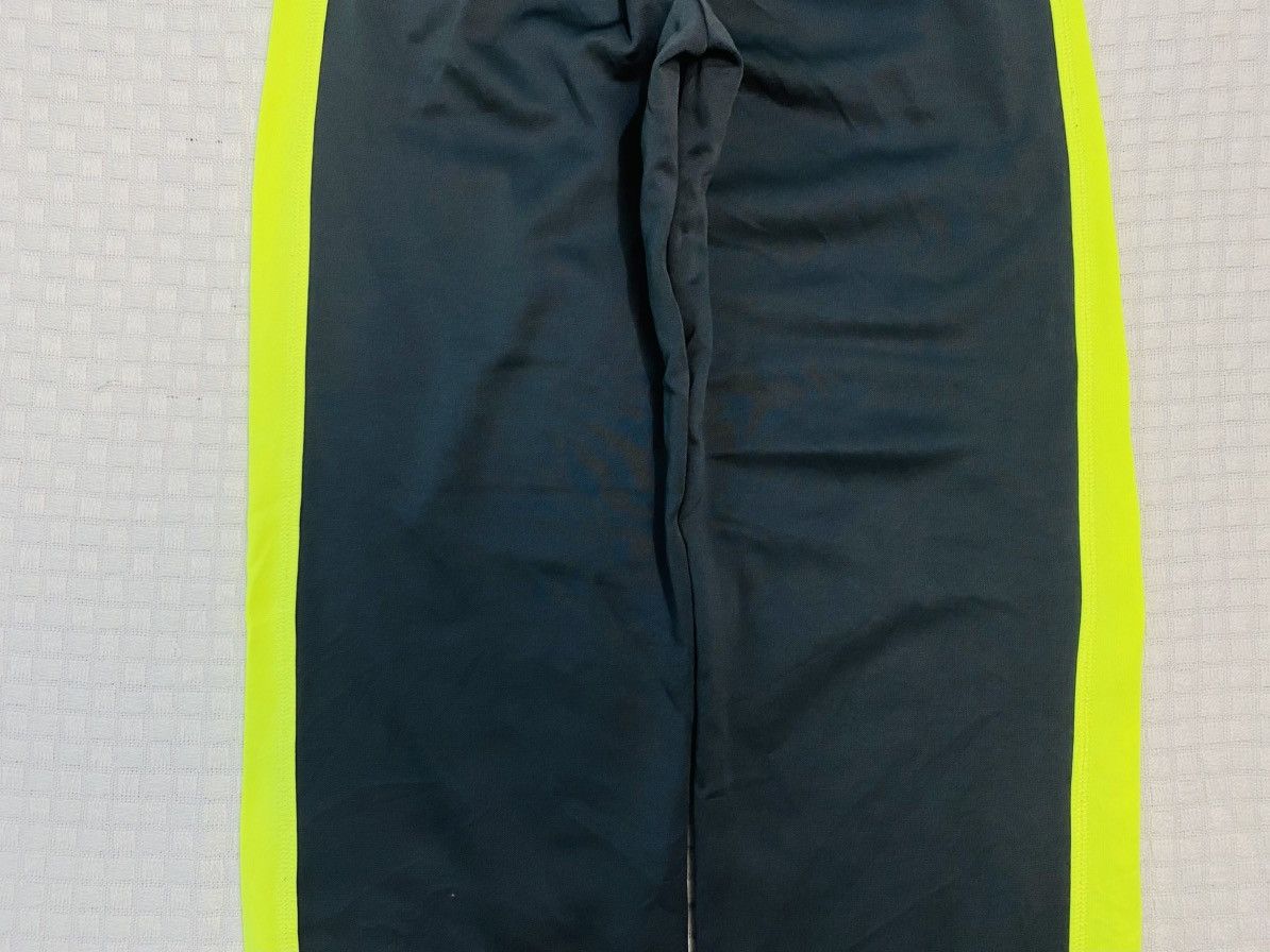 Carhartt Wip × Nike VINTAGE NIKE 90S BAGGY NYLON WIDE LEG SWOOSH TRACK PANTS Y2K Size US 28 / EU 44 - 11 Thumbnail